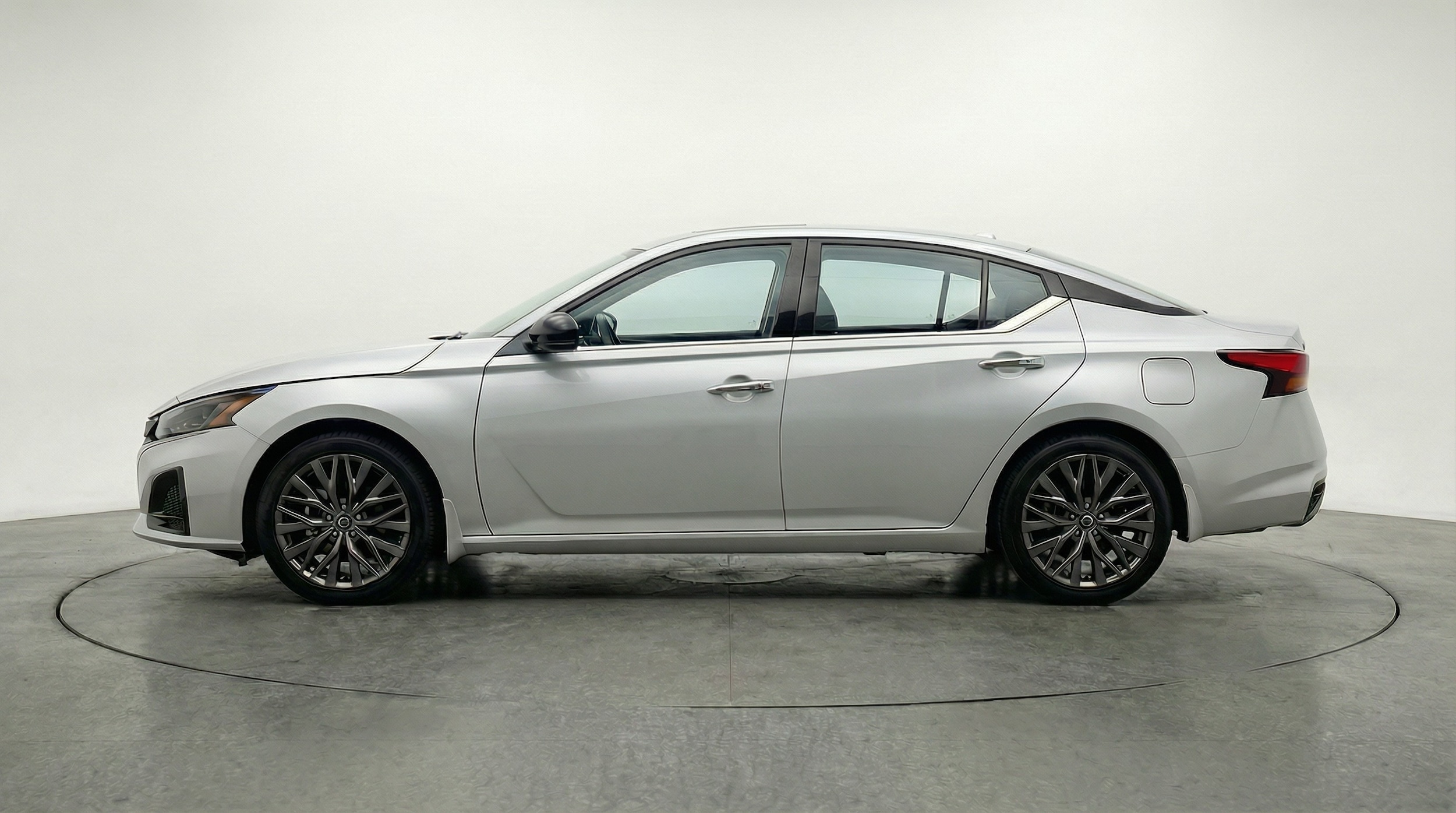 Thumbnail: 2025 Nissan Altima - 4