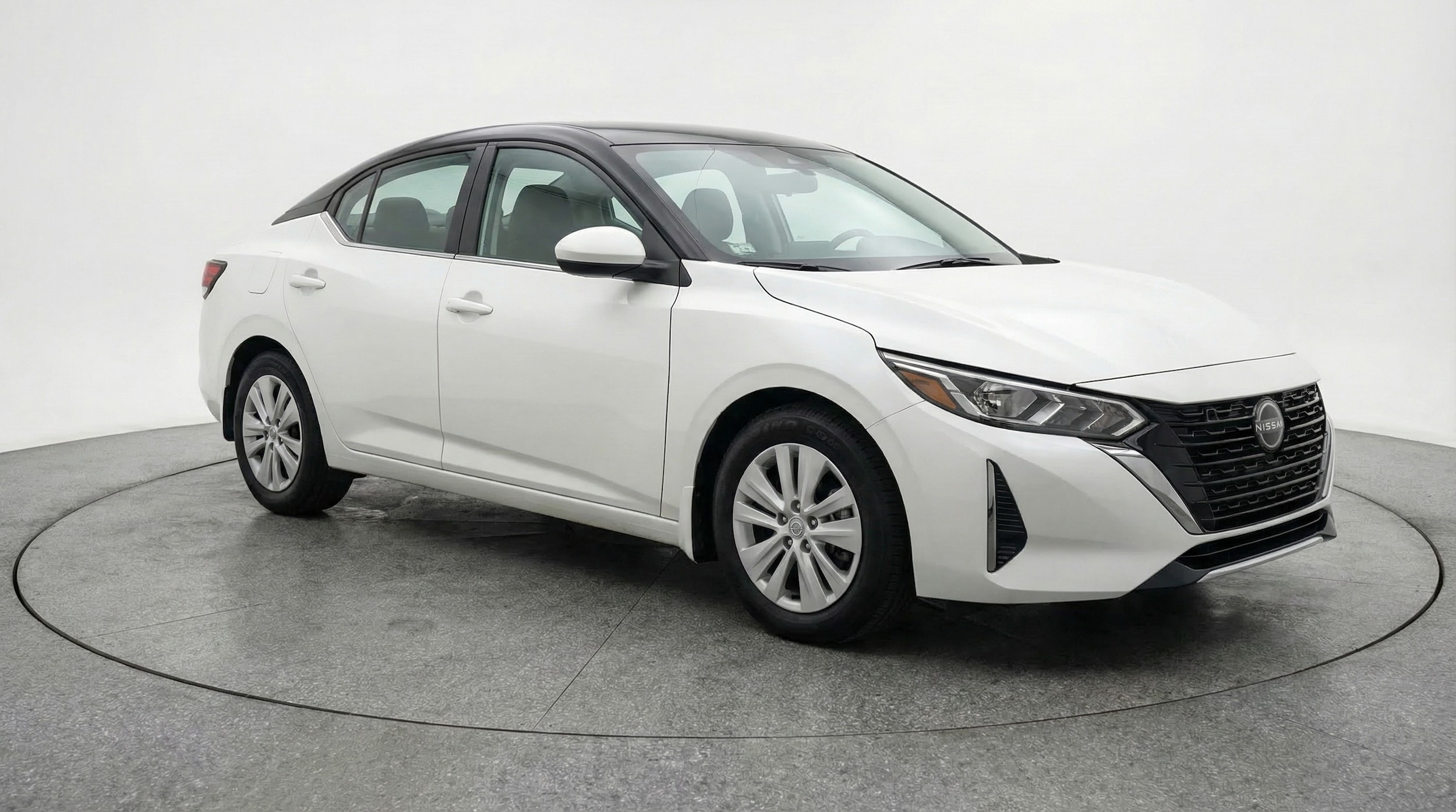 Thumbnail: 2025 Nissan Sentra - 1