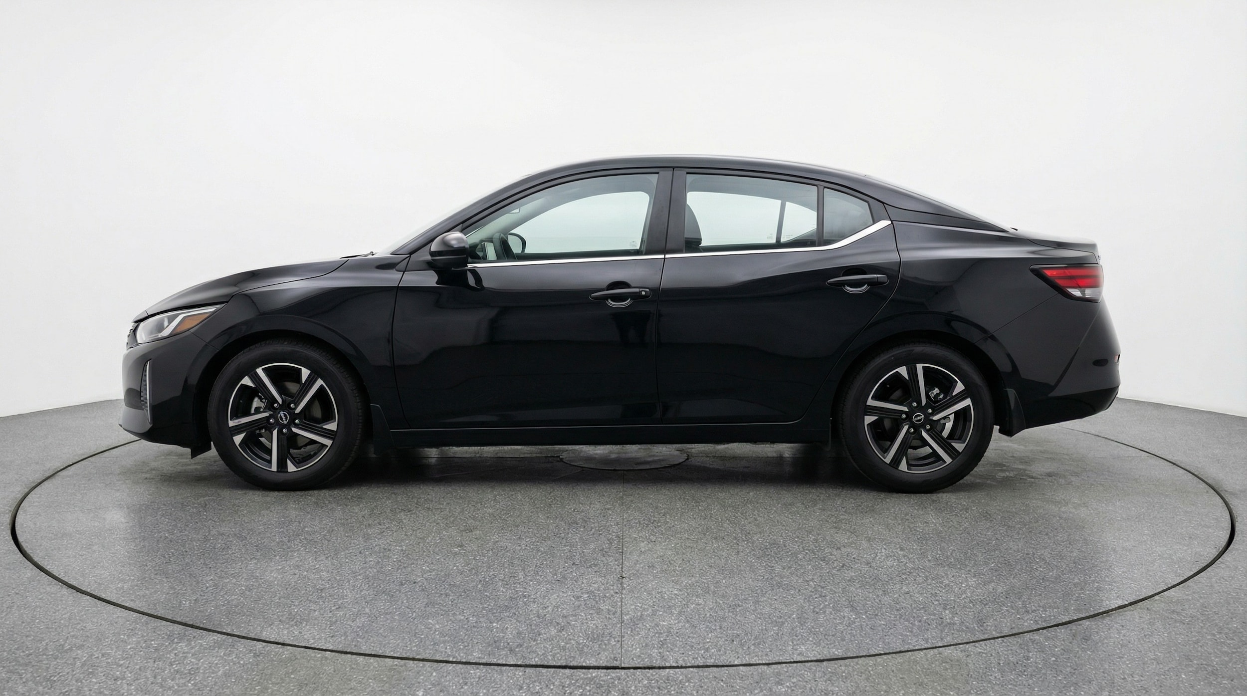 Thumbnail: 2025 Nissan Sentra - 4