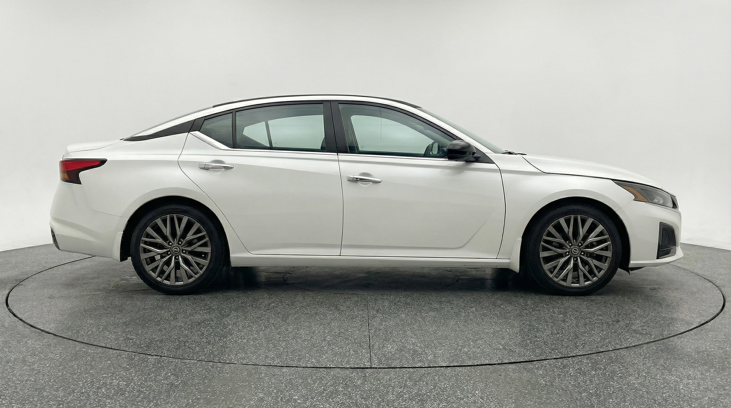 Thumbnail: 2025 Nissan Altima - 11