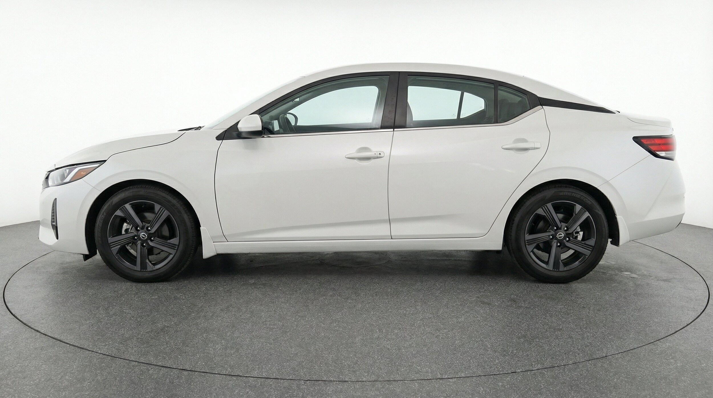 Thumbnail: 2025 Nissan Sentra - 5
