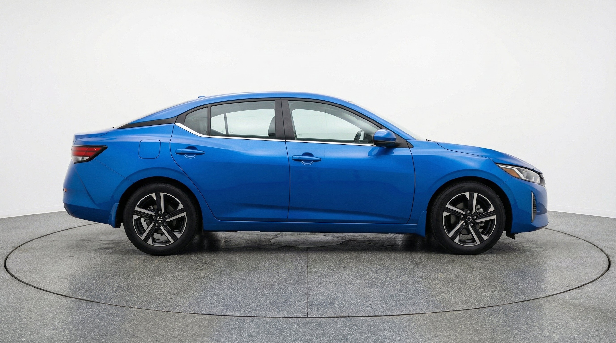 Thumbnail: 2025 Nissan Sentra - 11