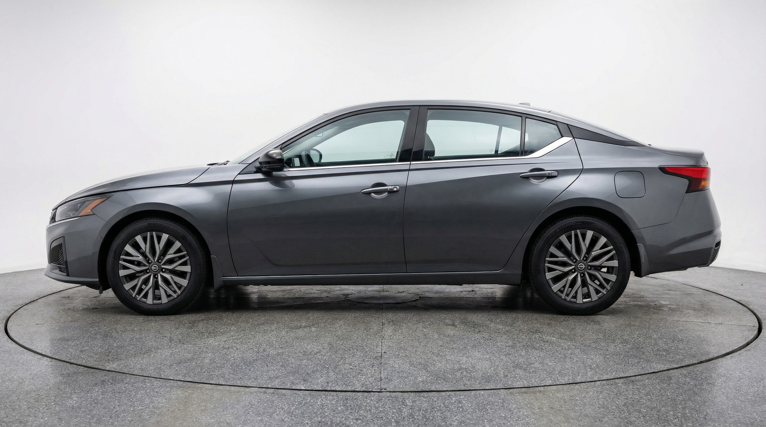Thumbnail: 2025 Nissan Altima - 4
