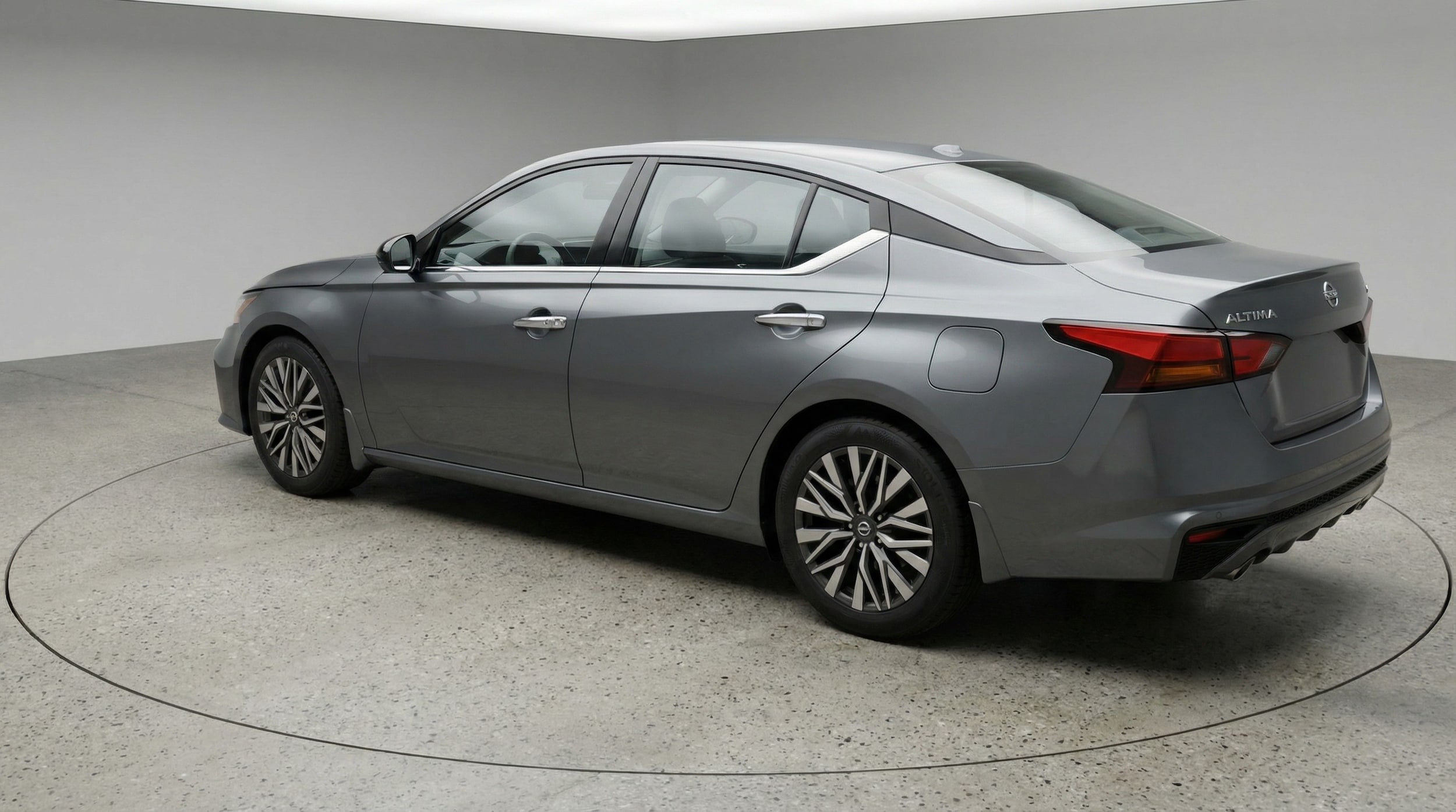 Thumbnail: 2025 Nissan Altima - 5