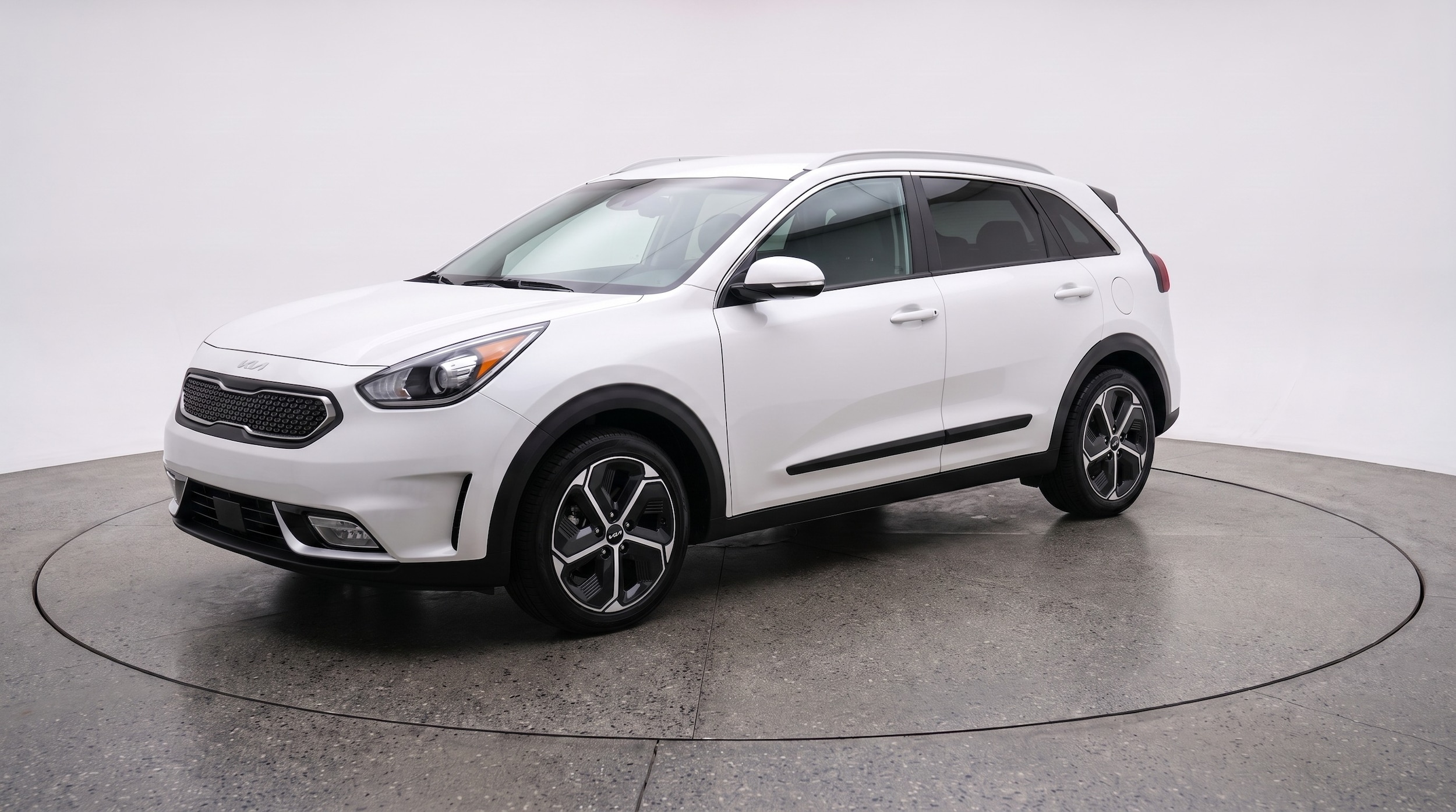 Thumbnail: 2026 Kia Niro - 3