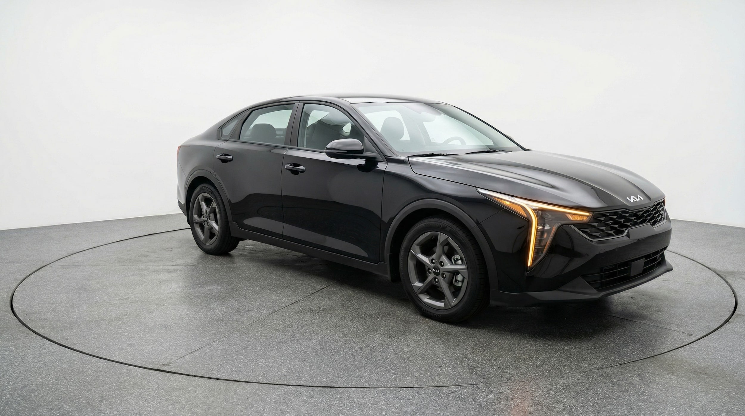 Thumbnail: 2025 Kia K4 - 1