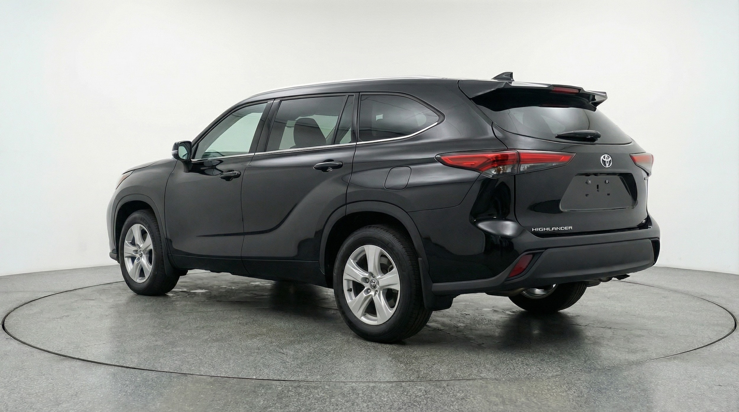 Thumbnail: 2025 Toyota Highlander - 5