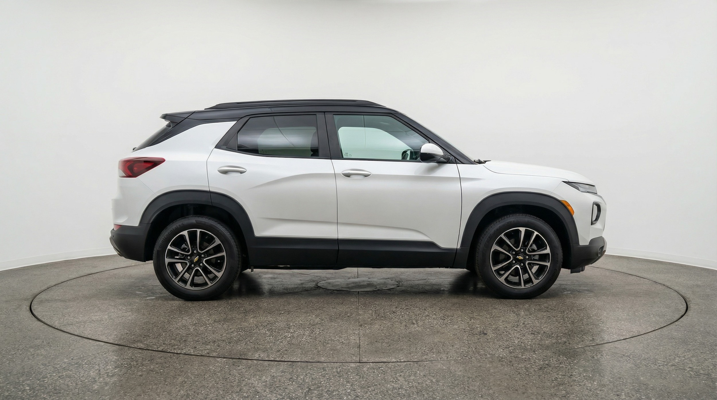 Thumbnail: 2025 Chevrolet TrailBlazer - 8