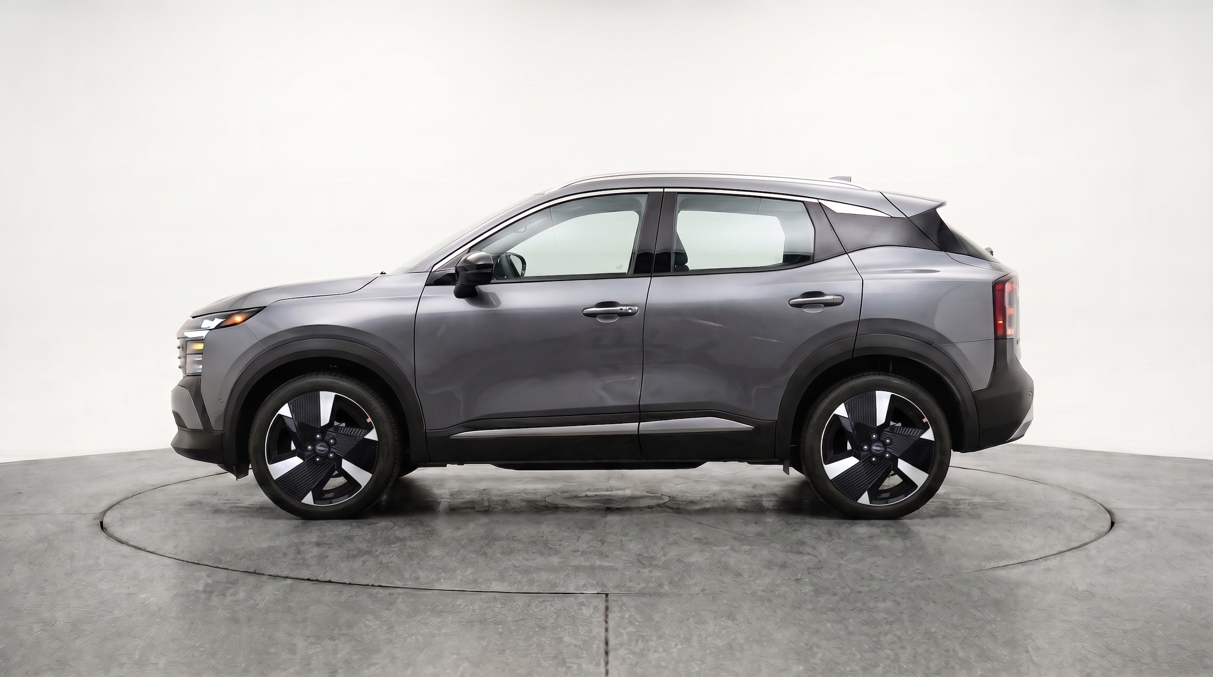 Thumbnail: 2026 Nissan Kicks - 4