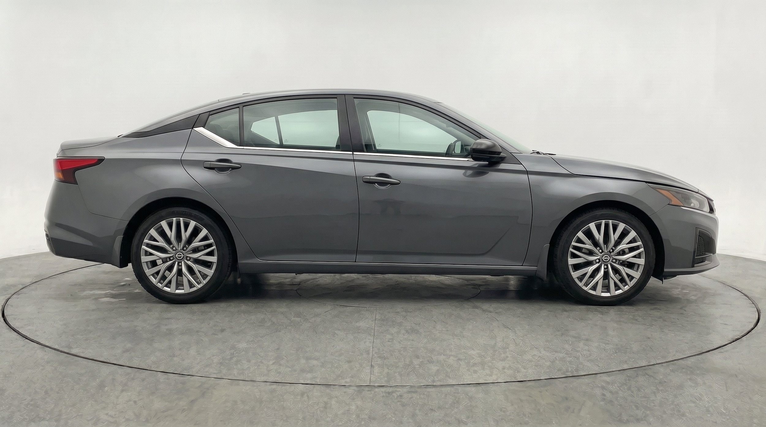 Thumbnail: 2025 Nissan Altima - 10