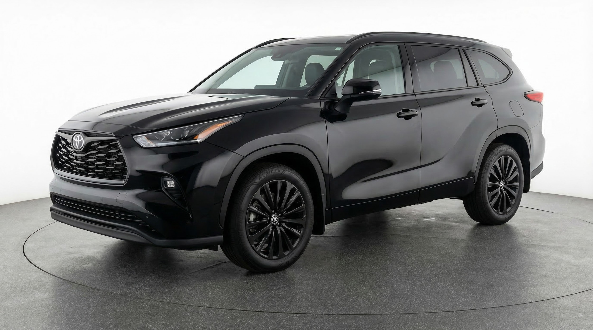 Thumbnail: 2025 Toyota Highlander - 3