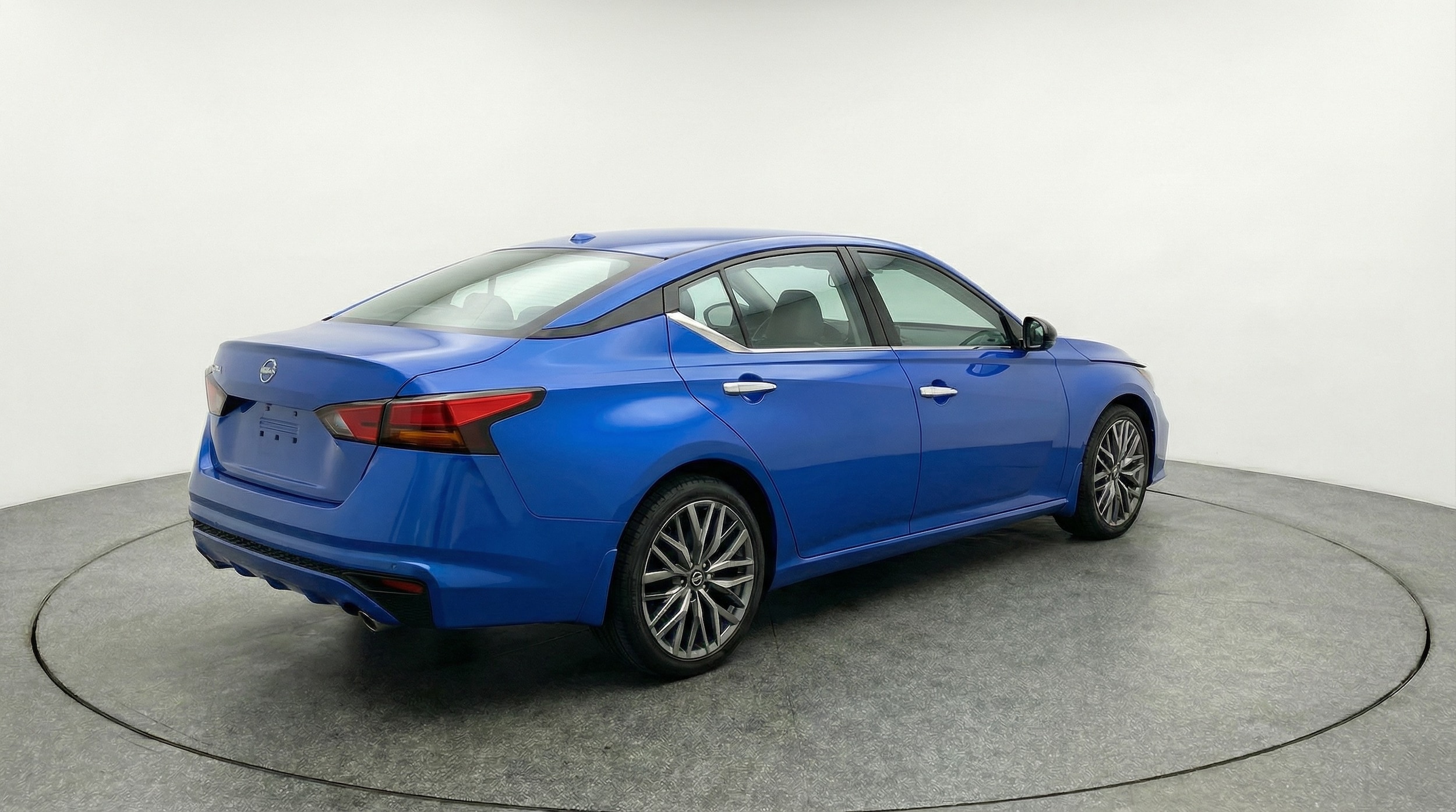 Thumbnail: 2025 Nissan Altima - 7