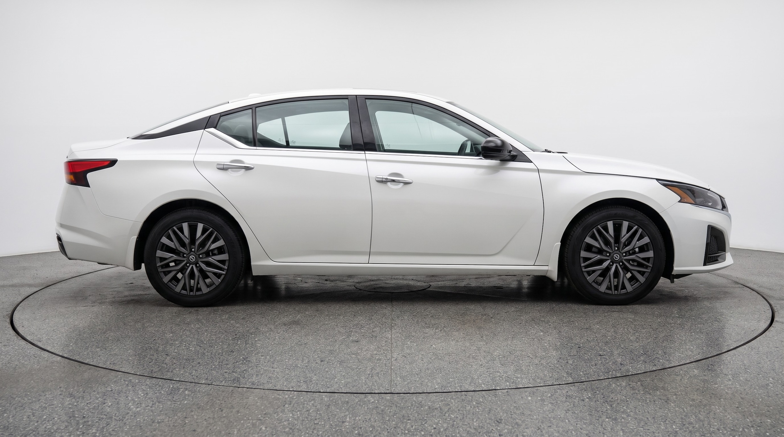 Thumbnail: 2025 Nissan Altima - 8