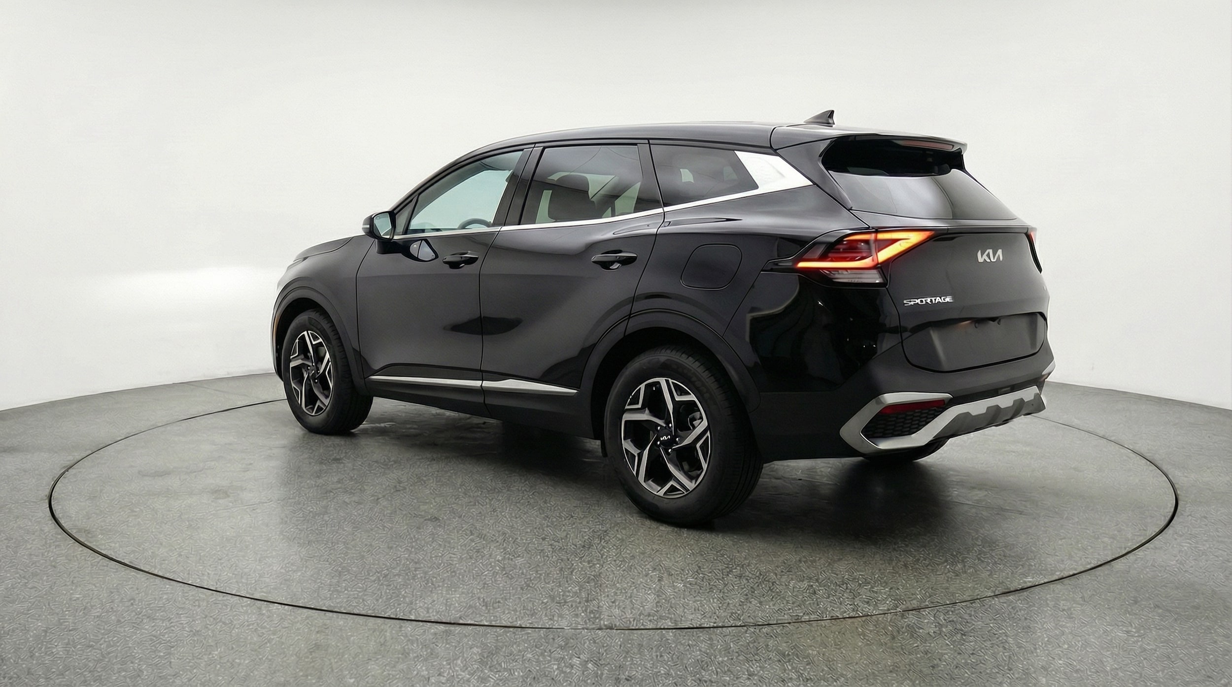 Thumbnail: 2025 Kia Sportage - 5