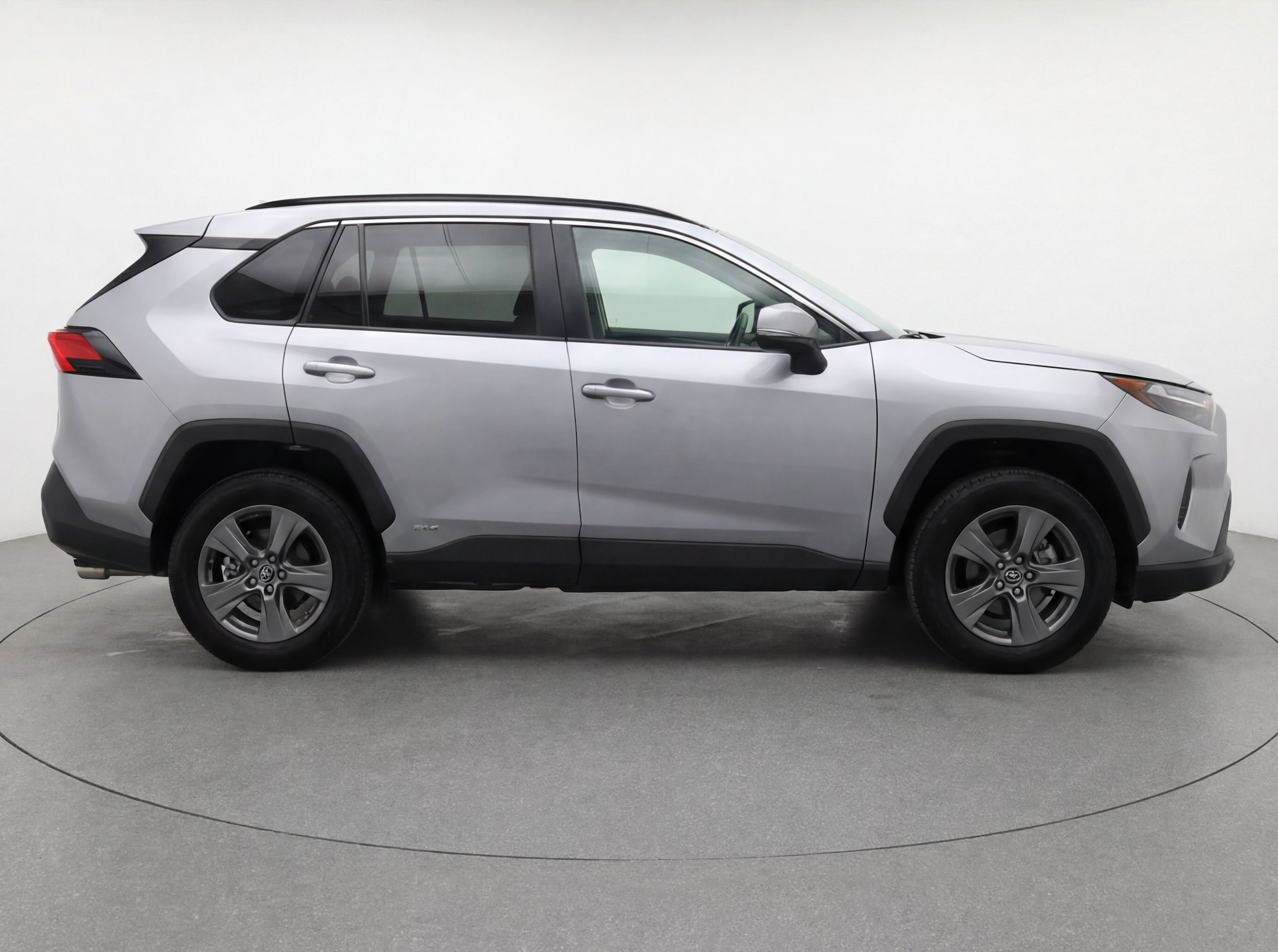 Thumbnail: 2025 Toyota RAV4 - 8