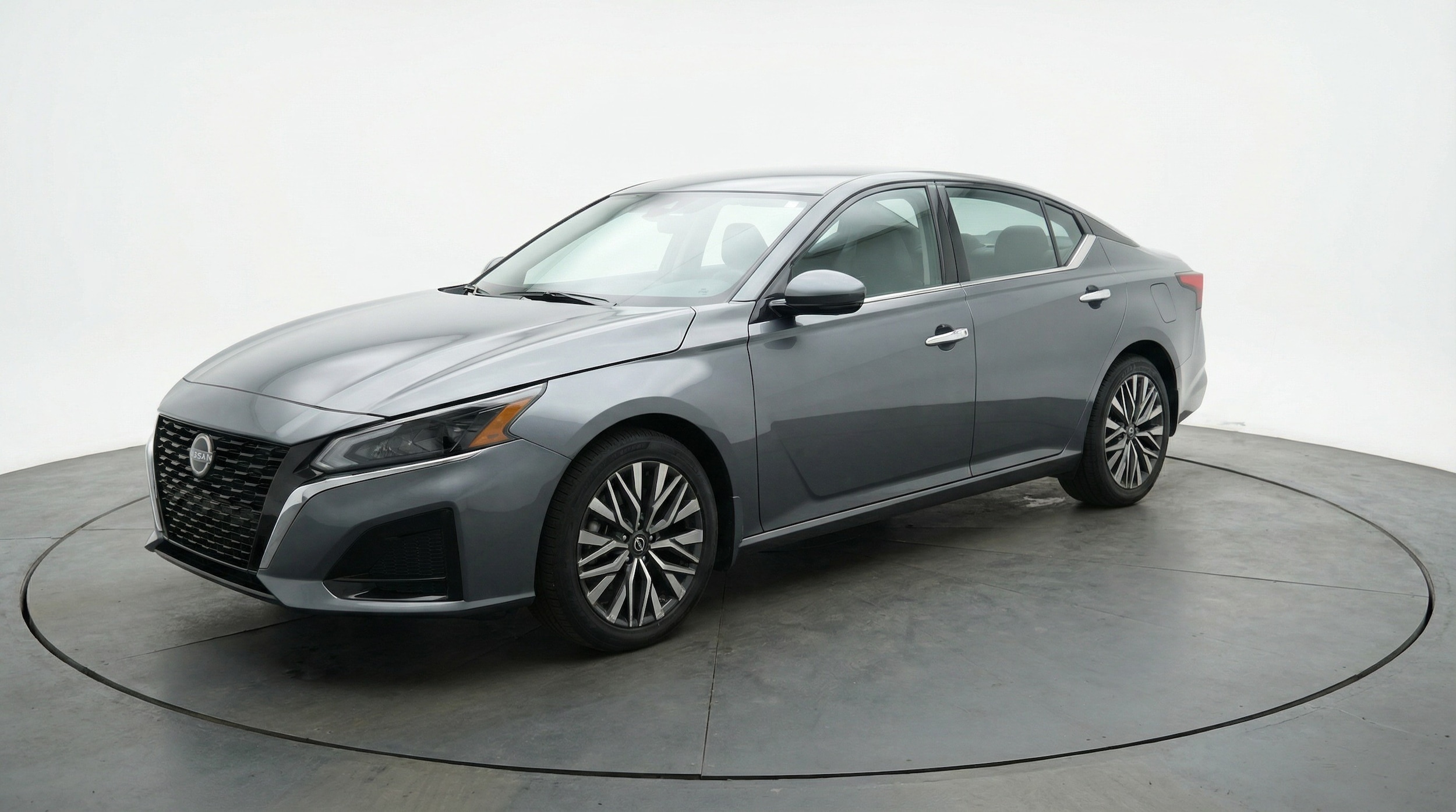 Thumbnail: 2025 Nissan Altima - 3