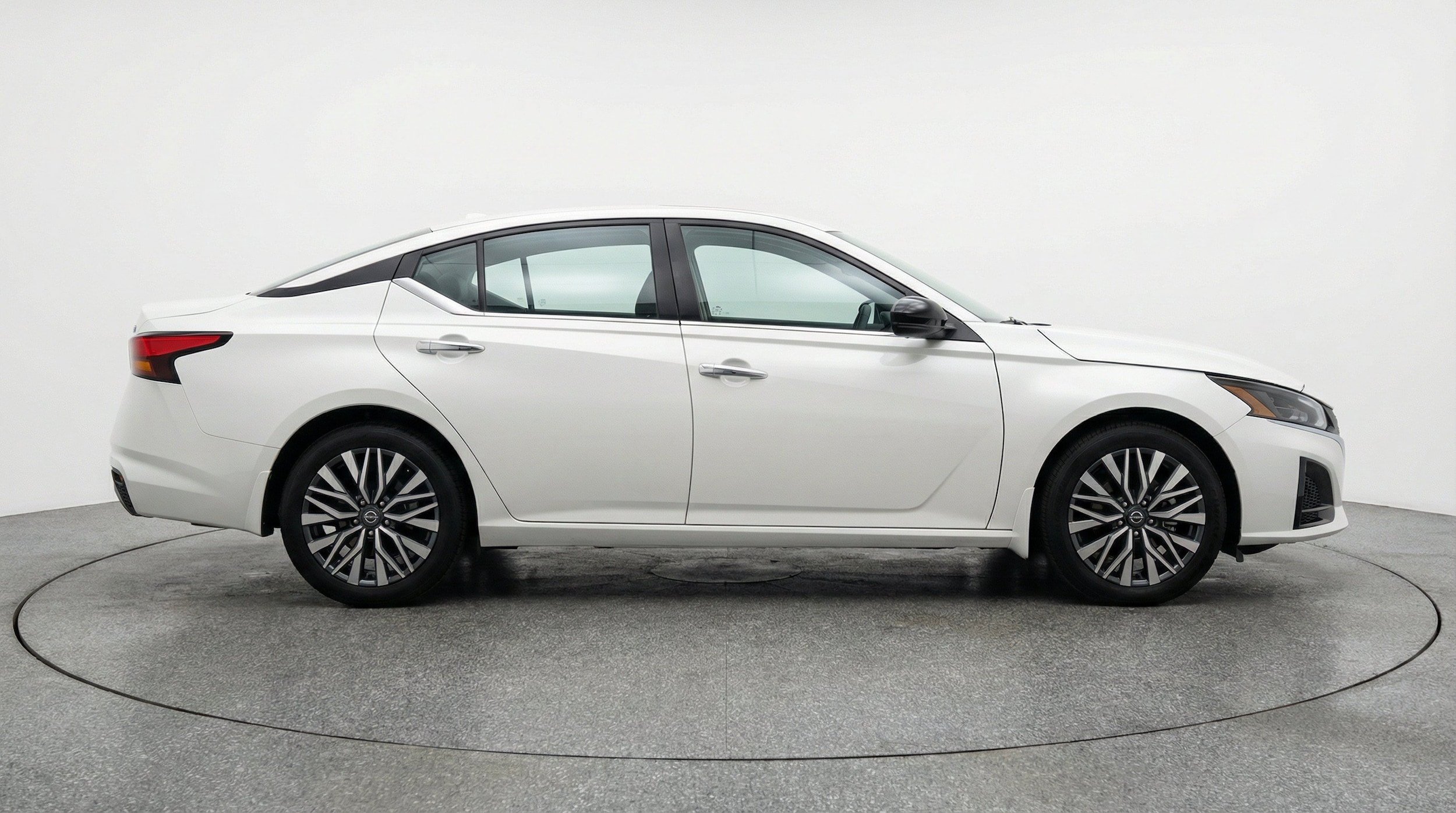 Thumbnail: 2025 Nissan Altima - 10