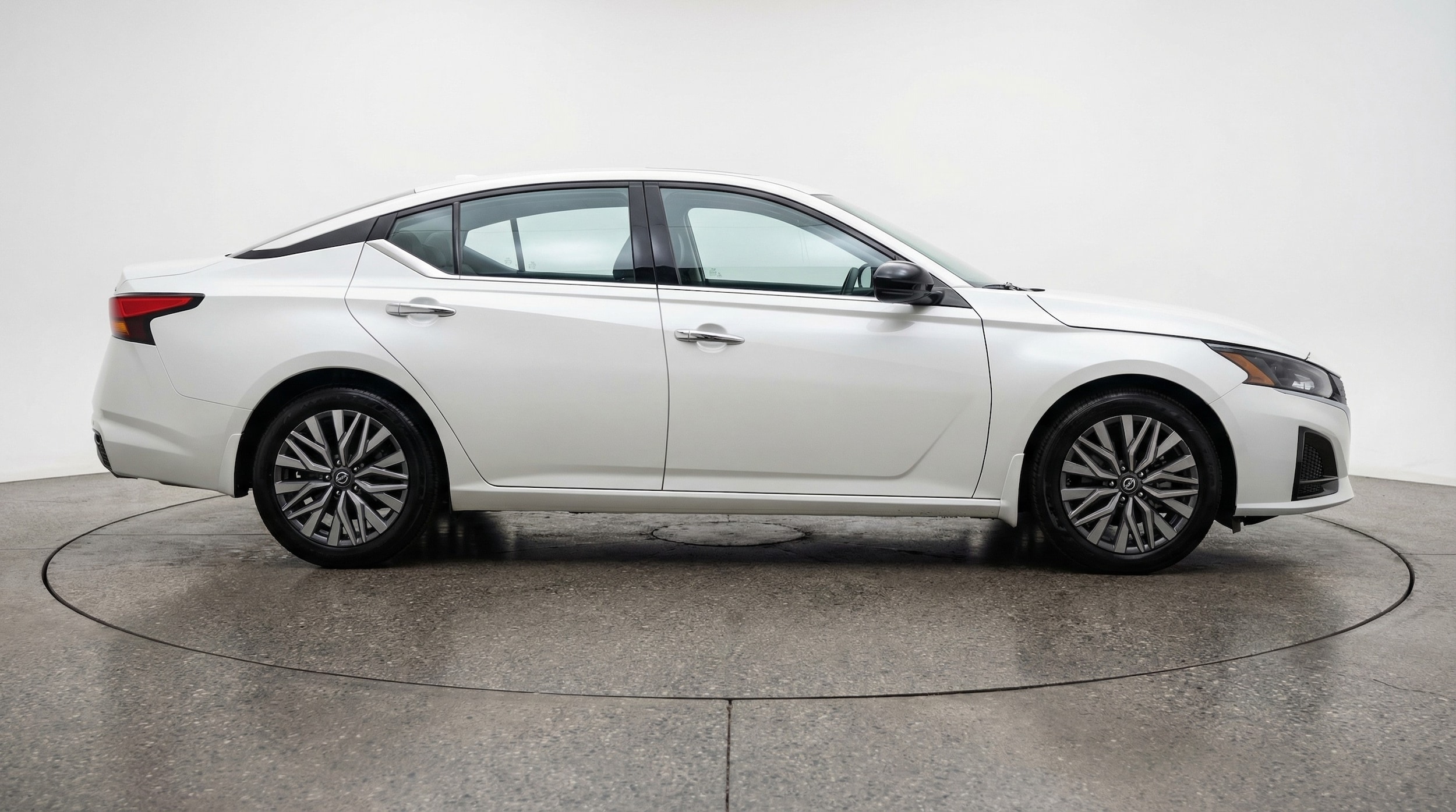 Thumbnail: 2025 Nissan Altima - 8