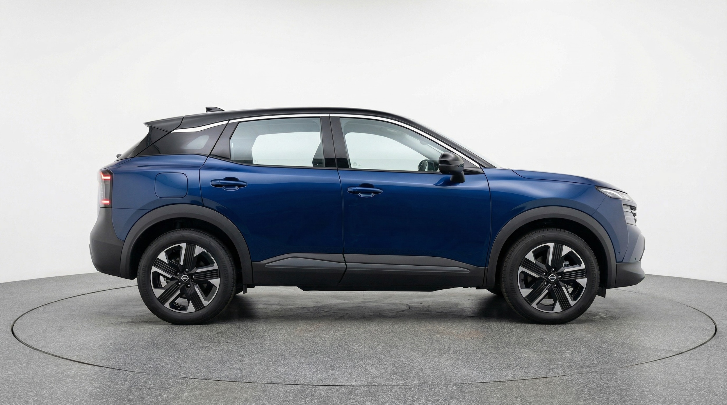 Thumbnail: 2026 Nissan Kicks - 8