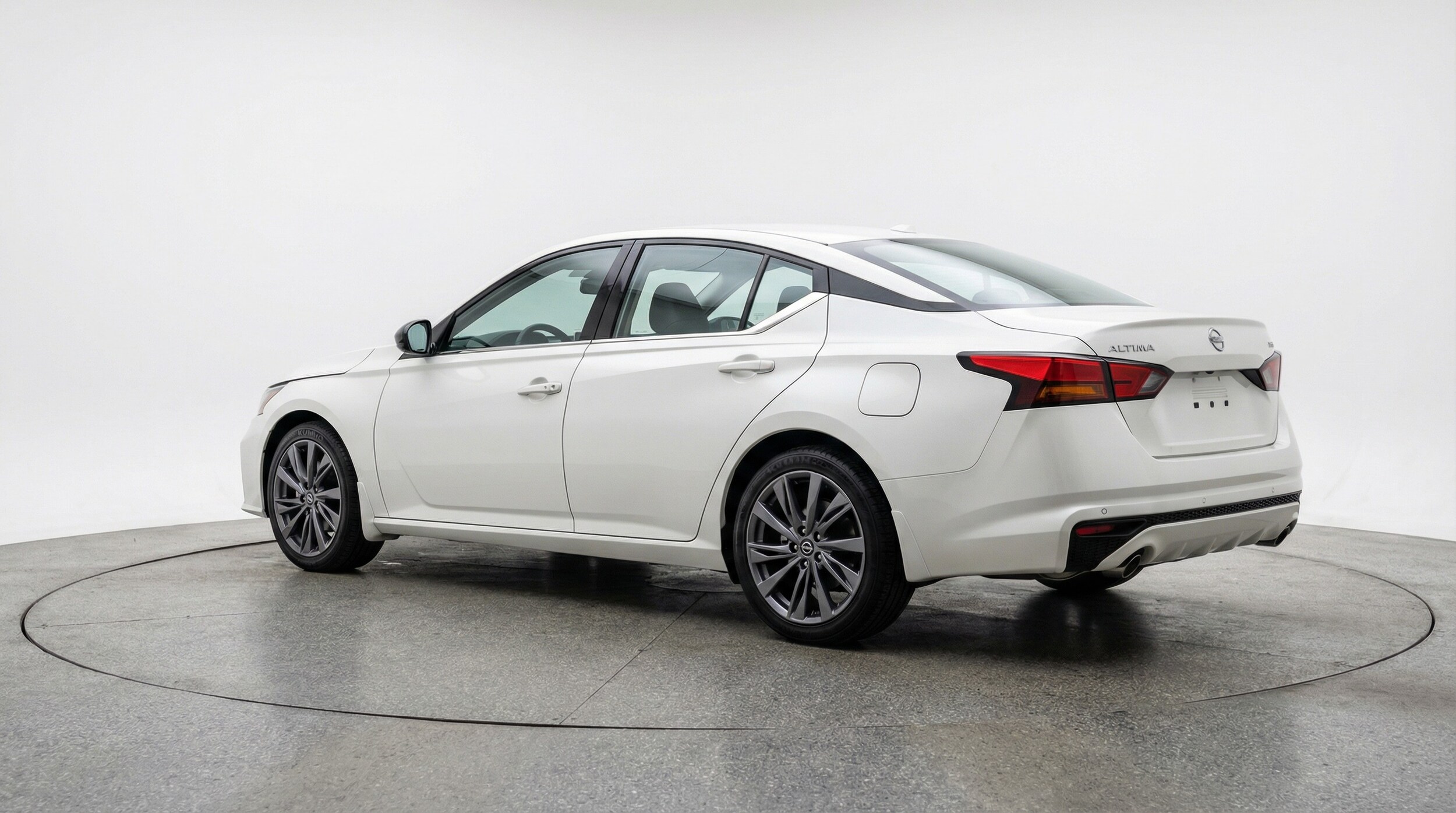 Thumbnail: 2025 Nissan Altima - 5