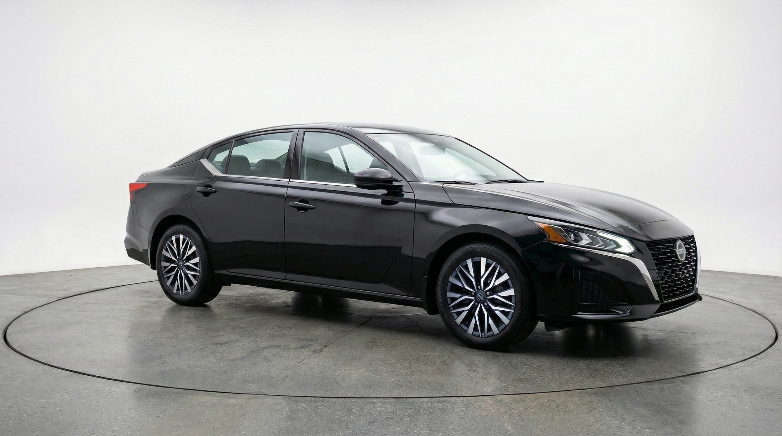 Thumbnail: 2025 Nissan Altima - 1