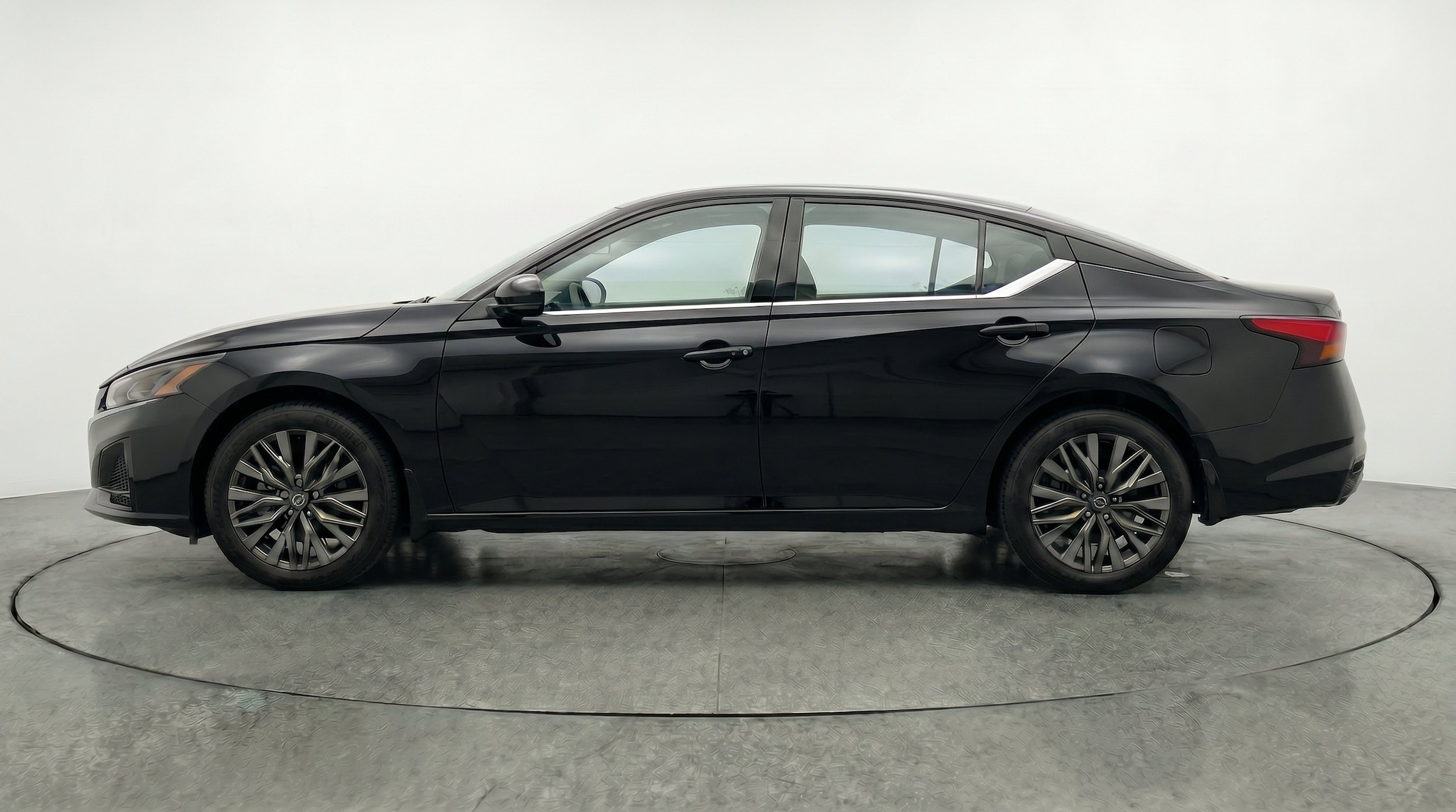 Thumbnail: 2026 Nissan Altima - 5
