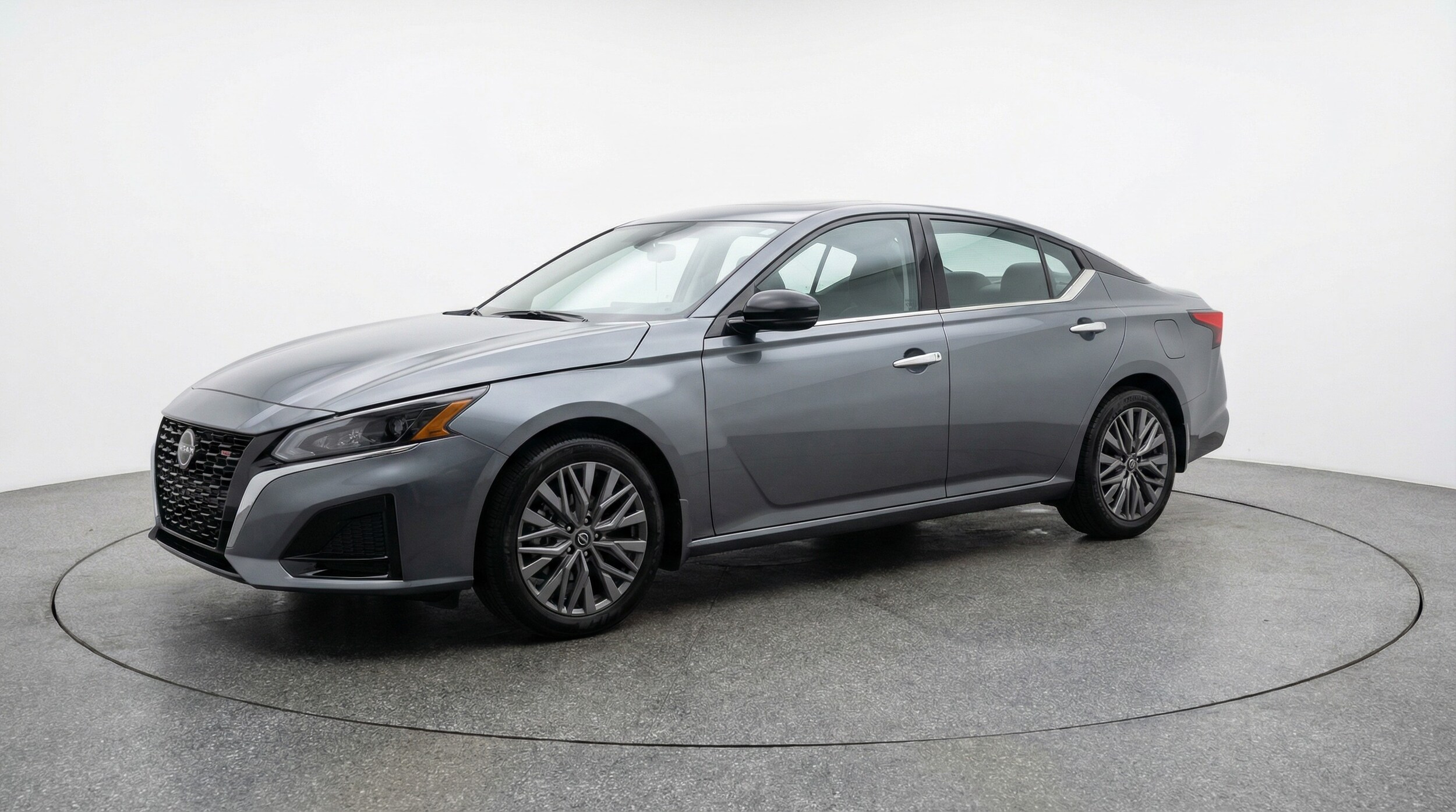 Thumbnail: 2025 Nissan Altima - 3