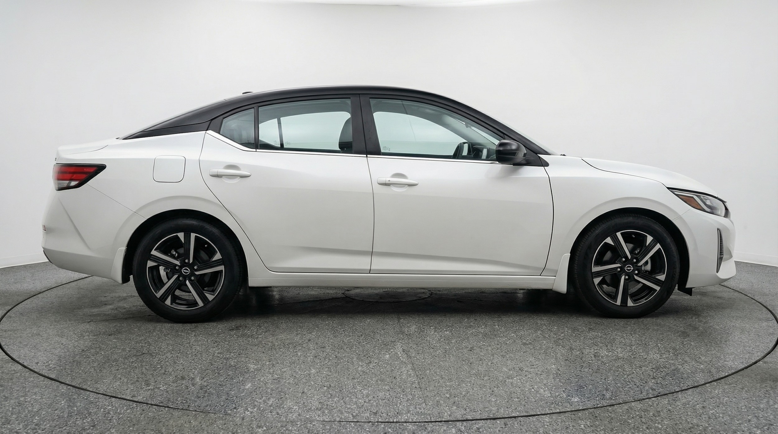 Thumbnail: 2025 Nissan Sentra - 8