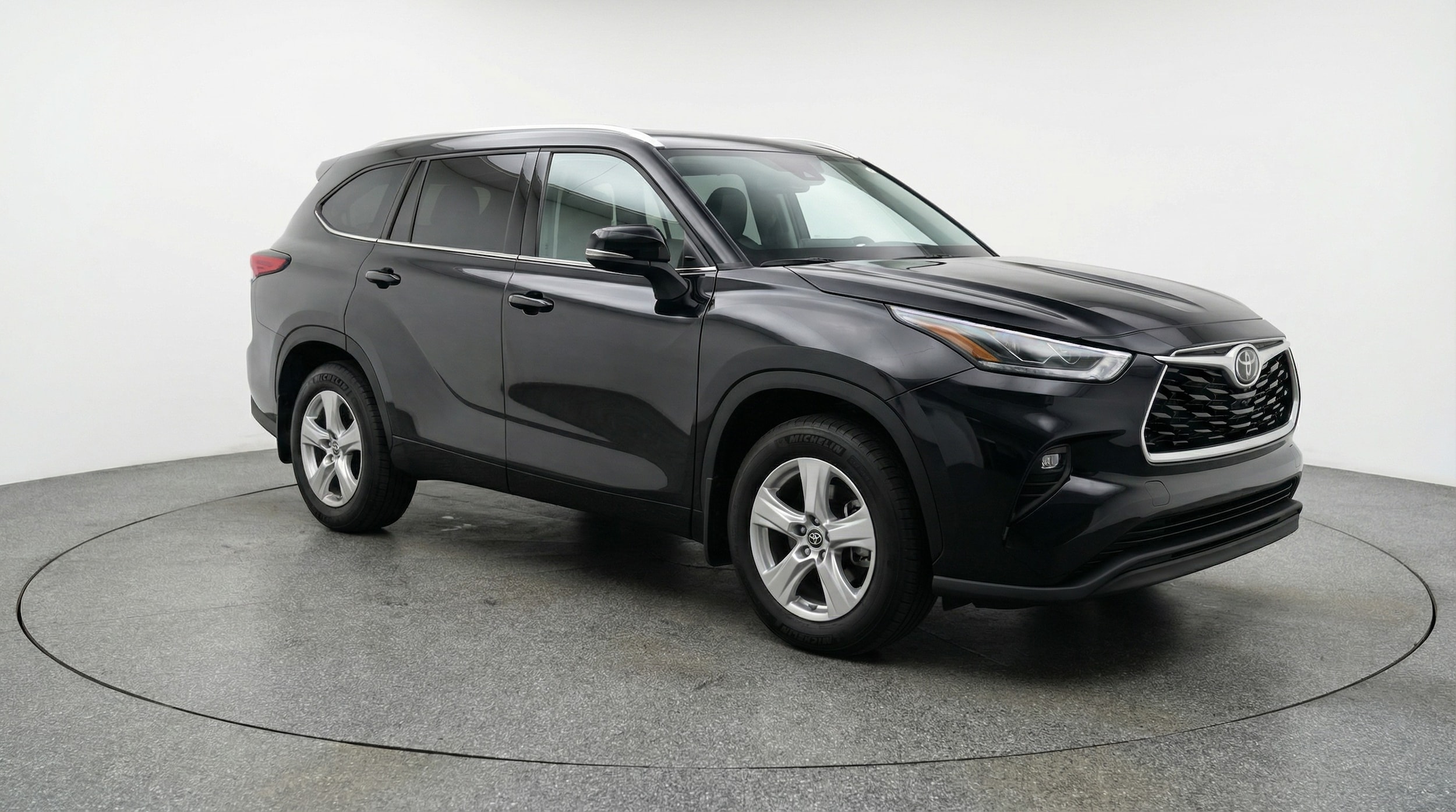 Thumbnail: 2025 Toyota Highlander - 1