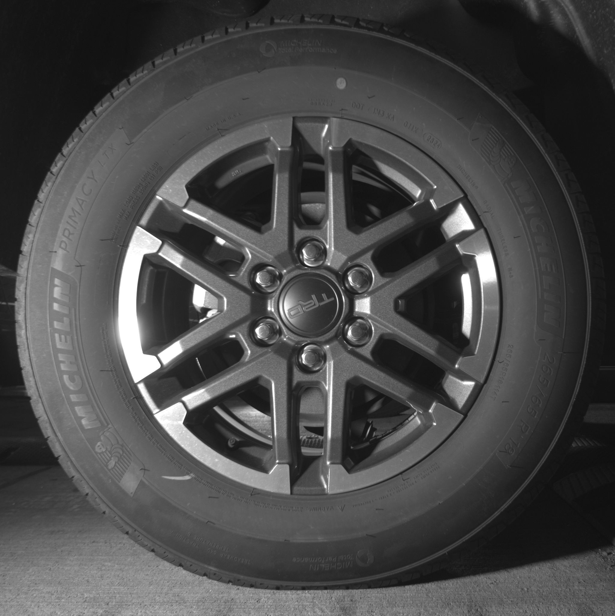 Thumbnail: 2024 Toyota Tacoma - 12