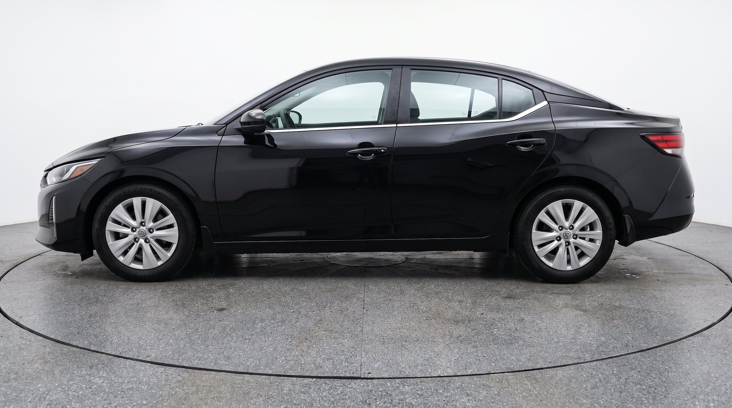 Thumbnail: 2025 Nissan Sentra - 5