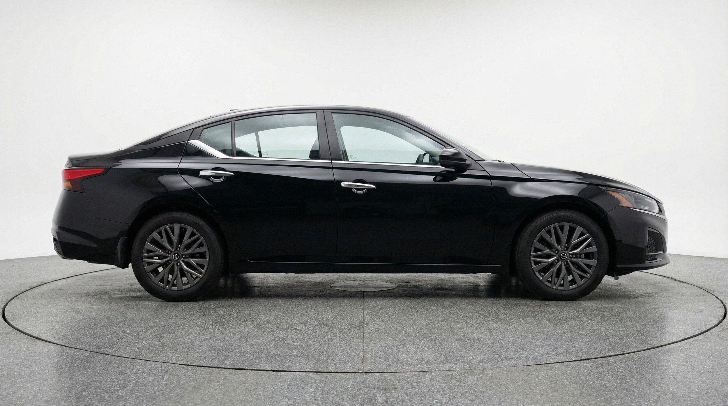 Thumbnail: 2025 Nissan Altima - 11