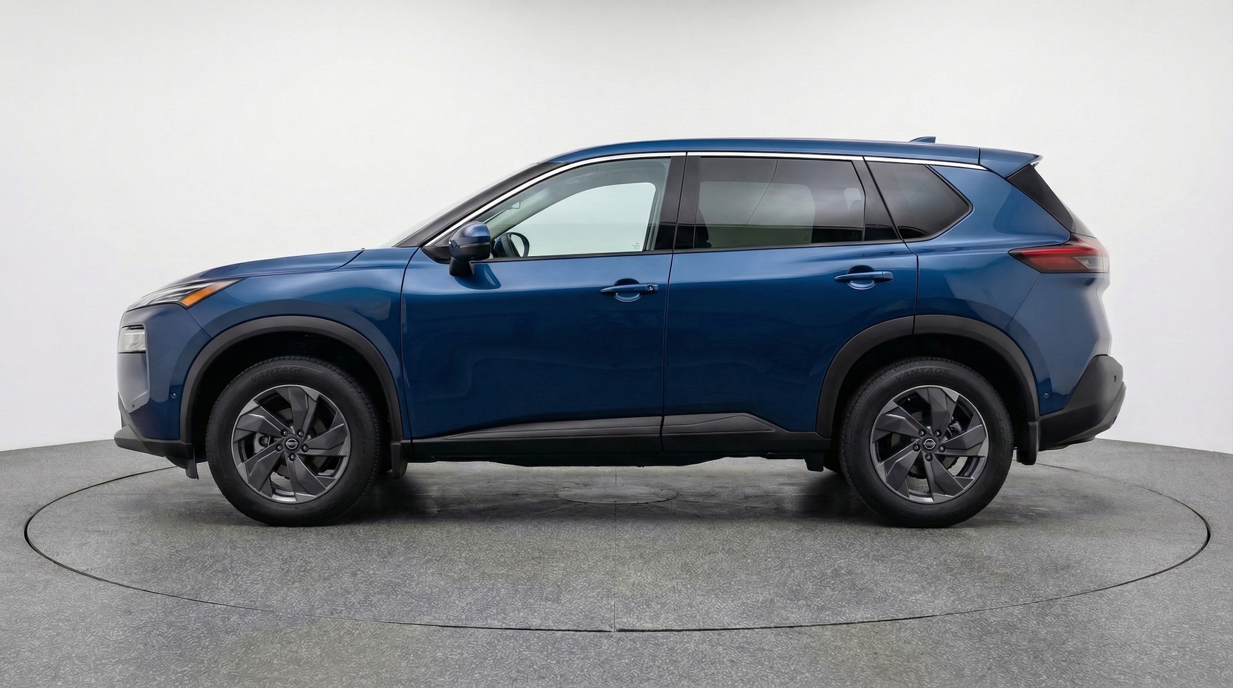 Thumbnail: 2025 Nissan Rogue - 4