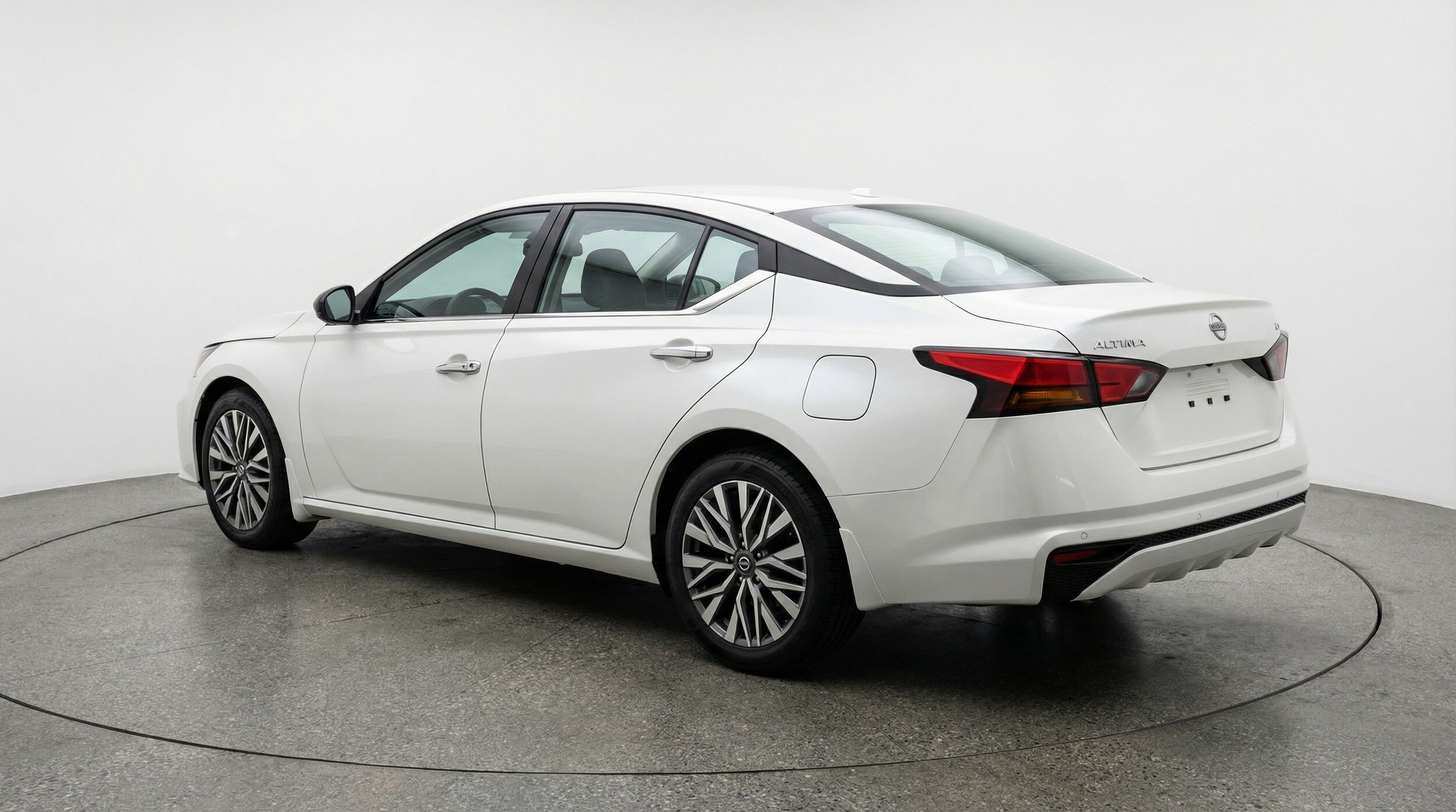 Thumbnail: 2025 Nissan Altima - 5