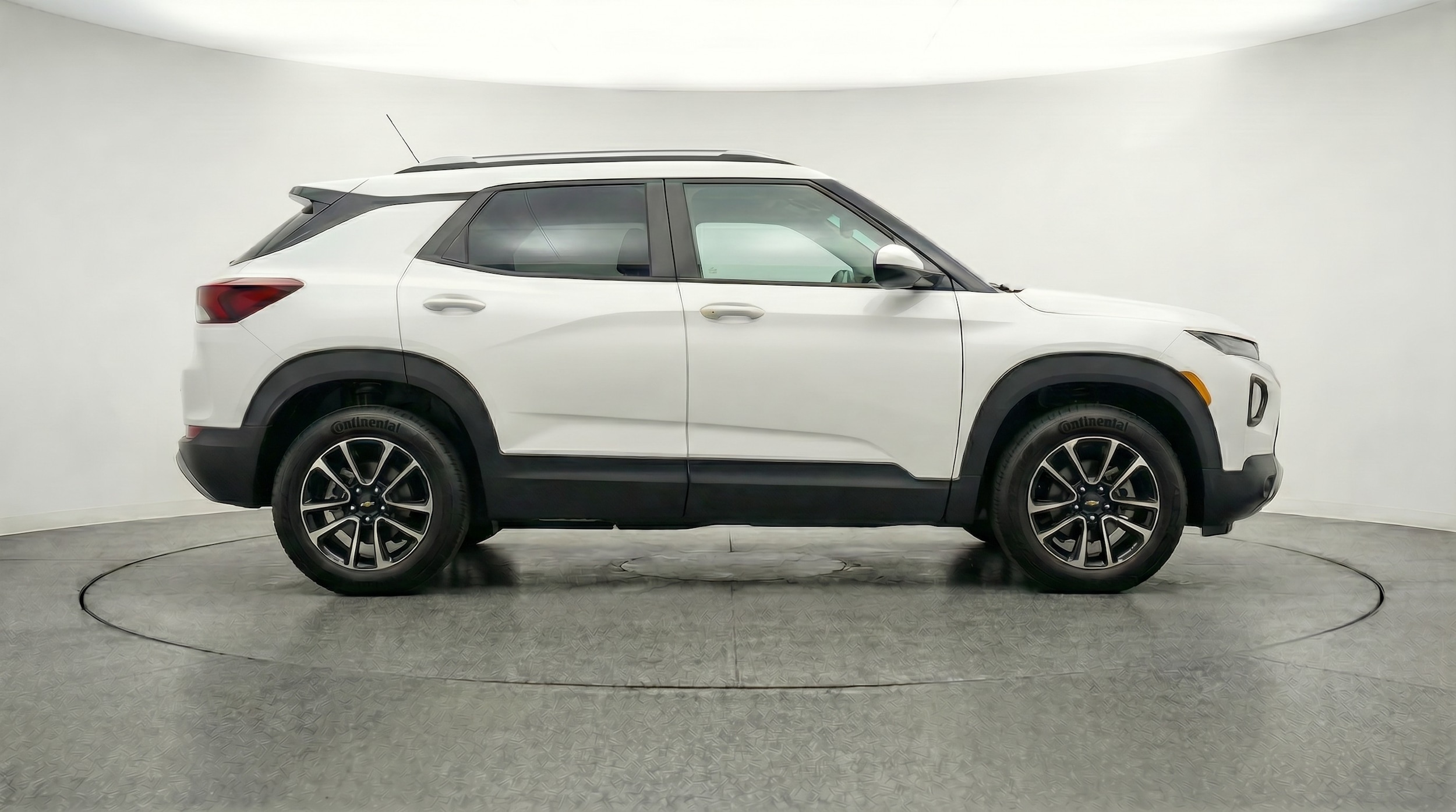 Thumbnail: 2025 Chevrolet TrailBlazer - 8