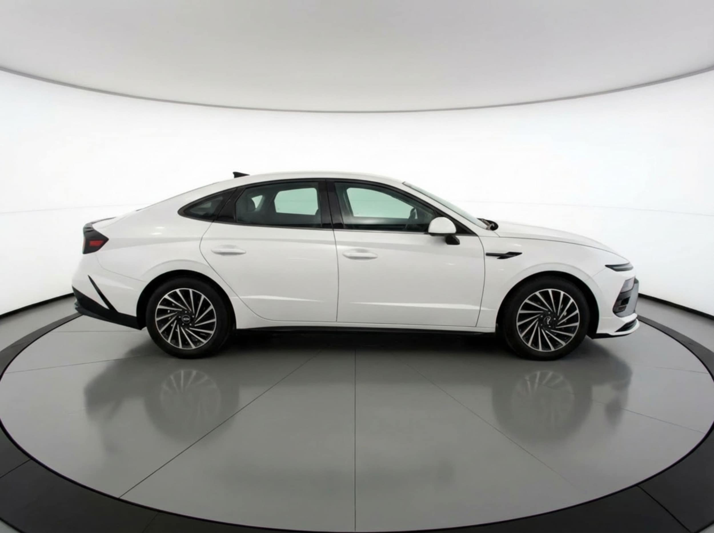 Thumbnail: 2025 Hyundai Sonata - 8