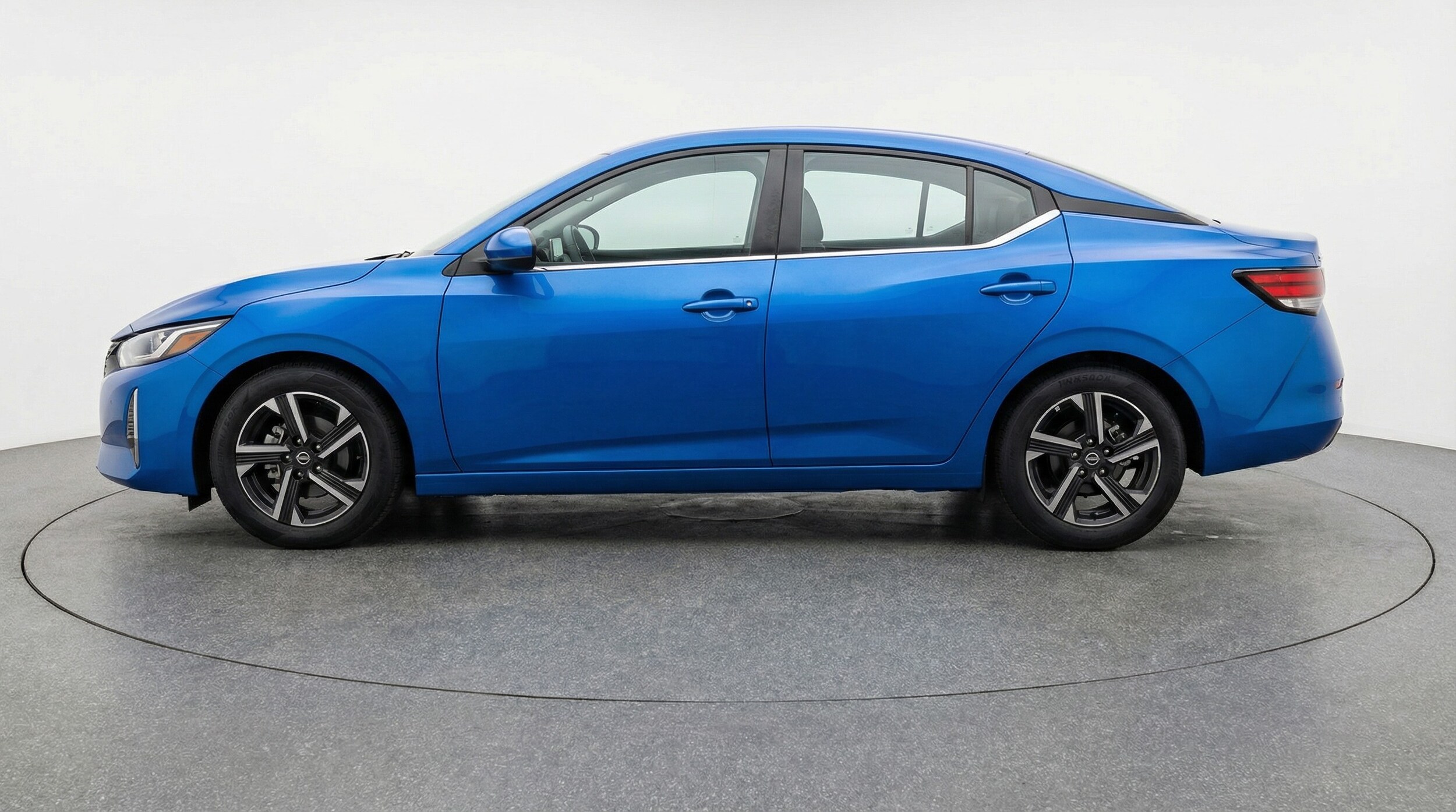 Thumbnail: 2025 Nissan Sentra - 4