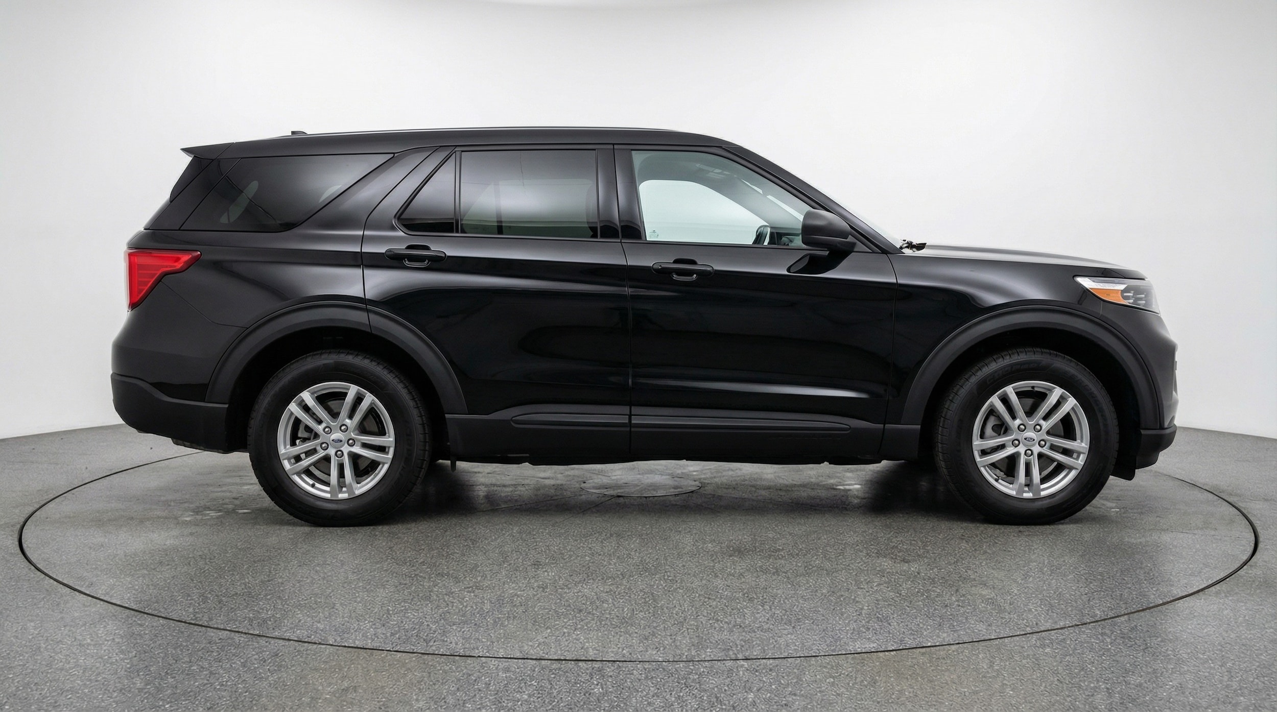 Thumbnail: 2024 Ford Explorer - 8