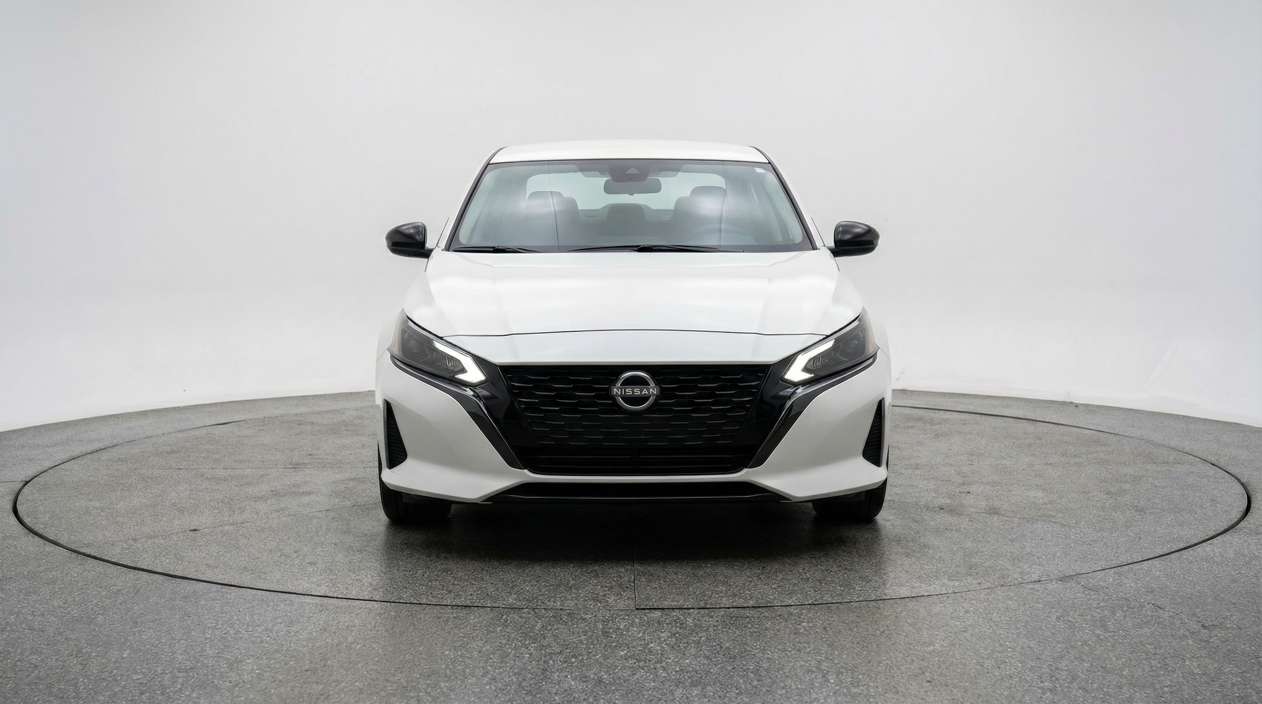 Thumbnail: 2025 Nissan Altima - 2