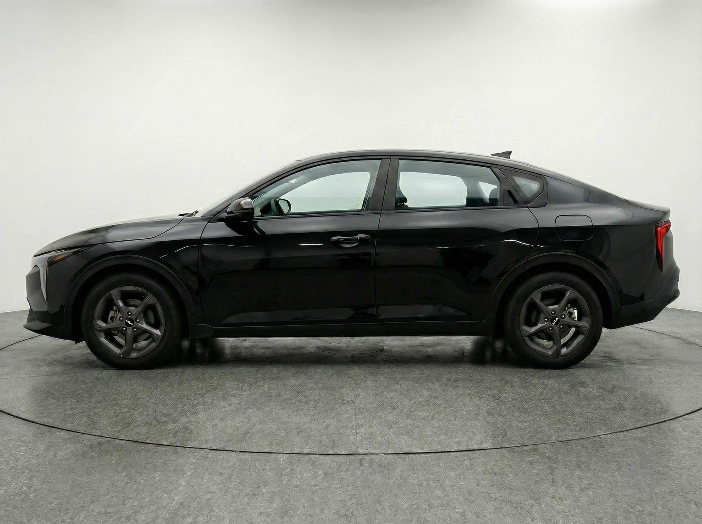 Thumbnail: 2025 Kia K4 - 4