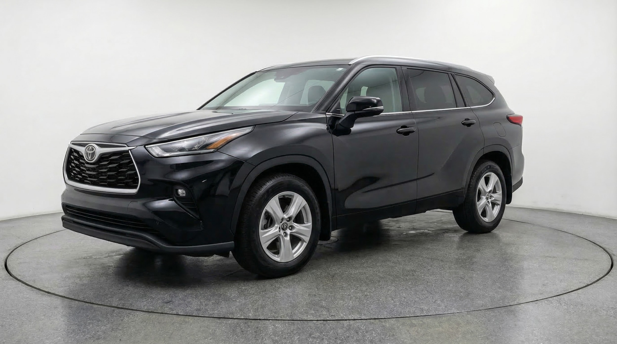 Thumbnail: 2025 Toyota Highlander - 3