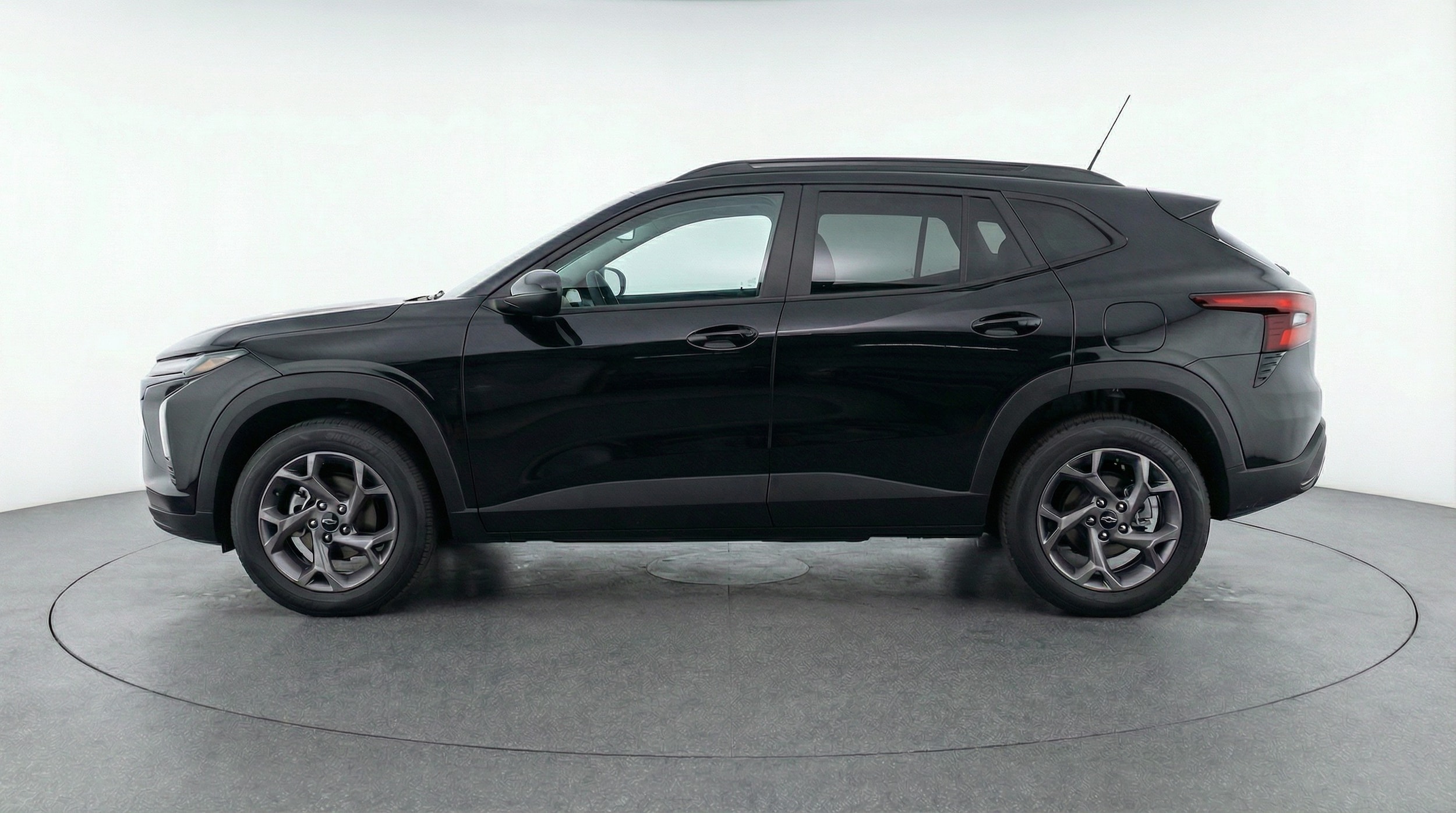 Thumbnail: 2025 Chevrolet Trax - 4