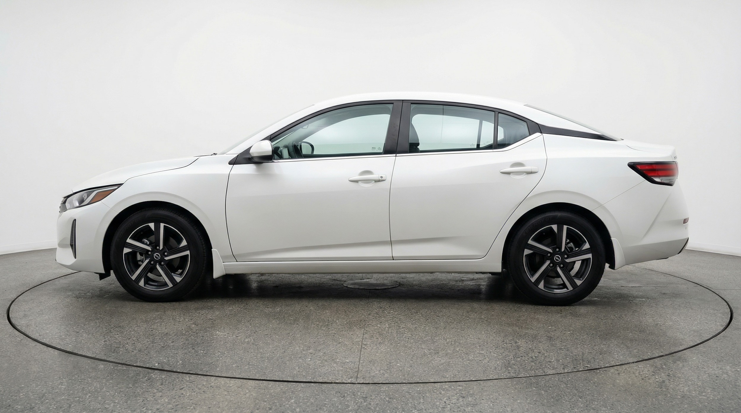 Thumbnail: 2025 Nissan Sentra - 4