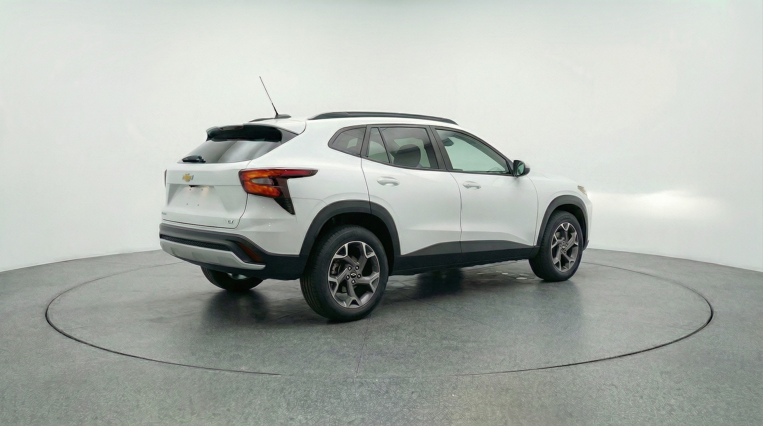 Thumbnail: 2025 Chevrolet Trax - 5