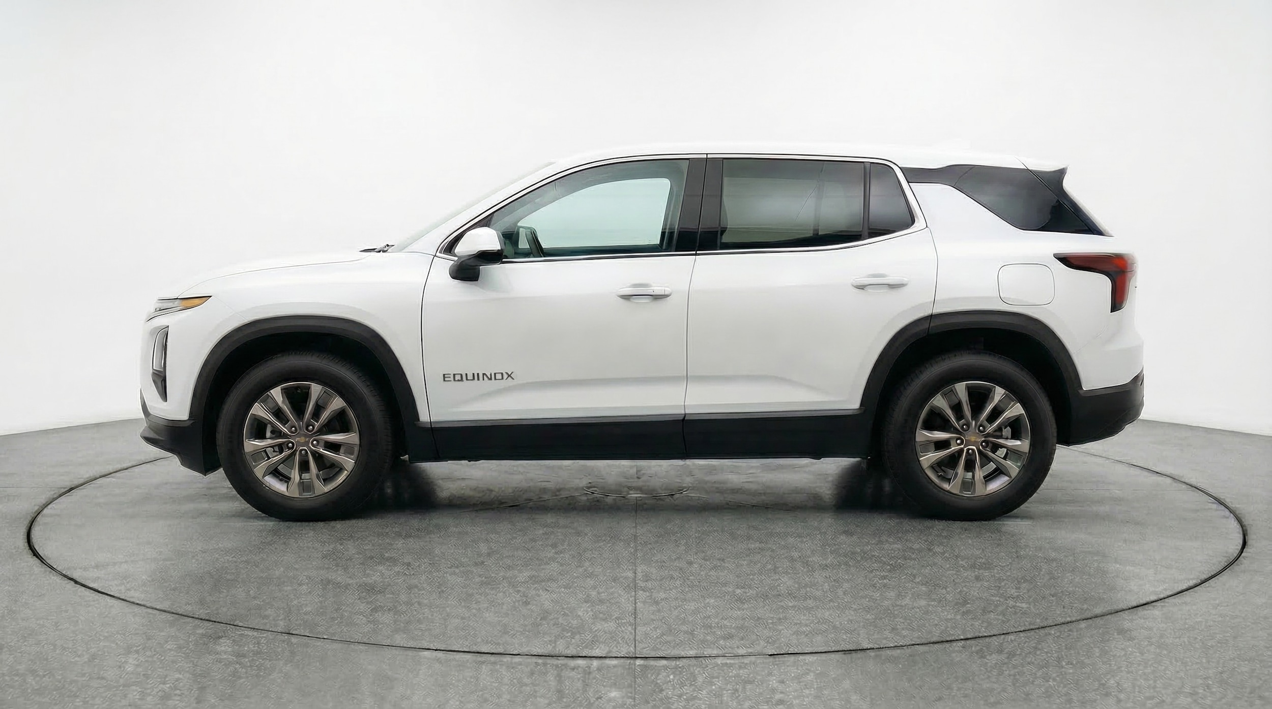 Thumbnail: 2025 Chevrolet Equinox - 4