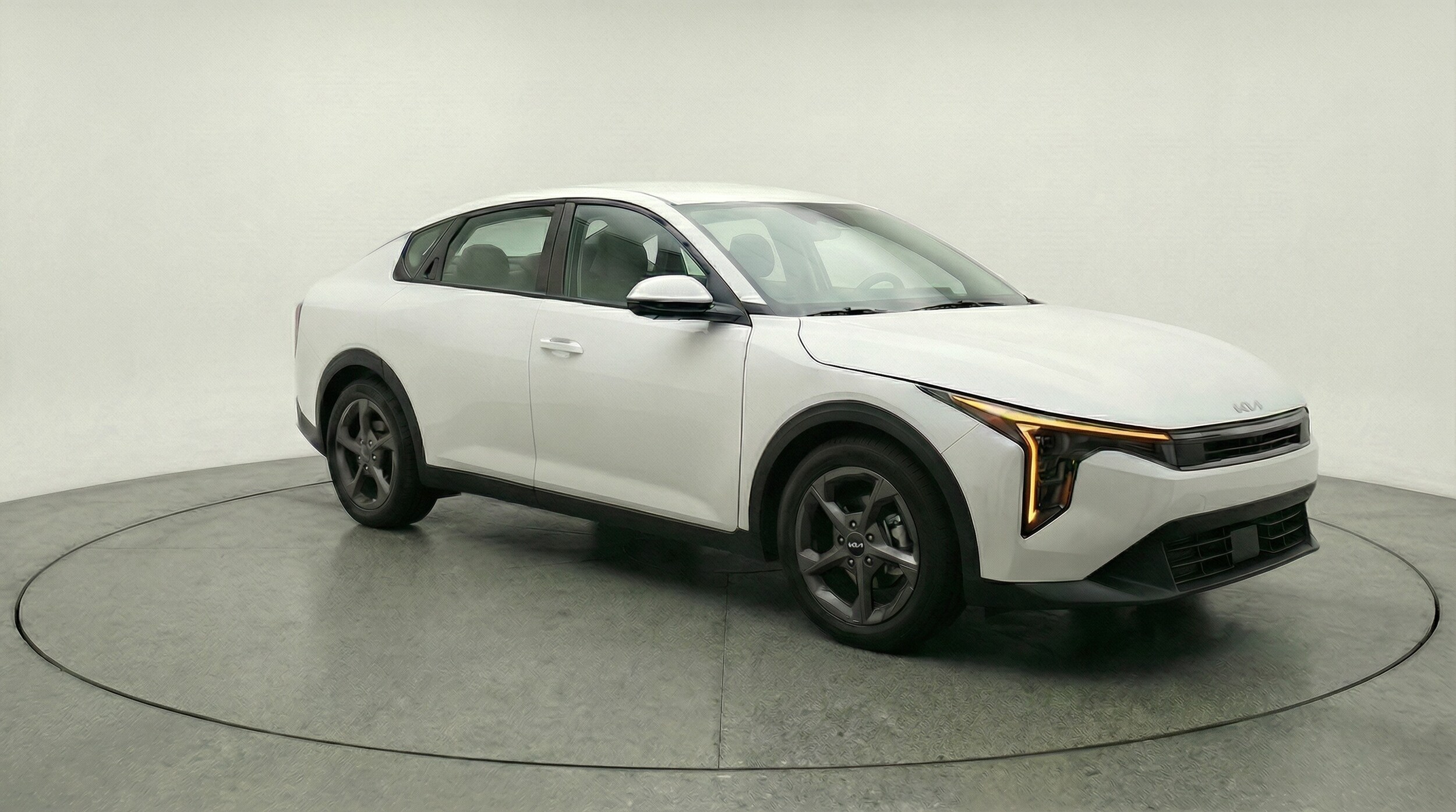 Thumbnail: 2025 Kia K4 - 1