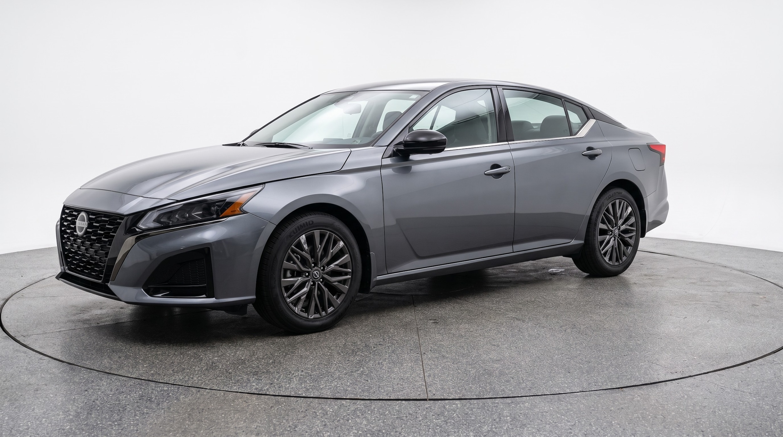 Thumbnail: 2025 Nissan Altima - 3