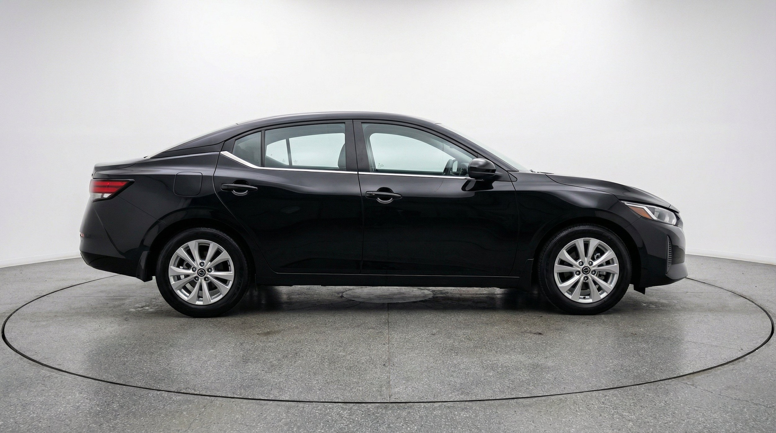 Thumbnail: 2025 Nissan Sentra - 11