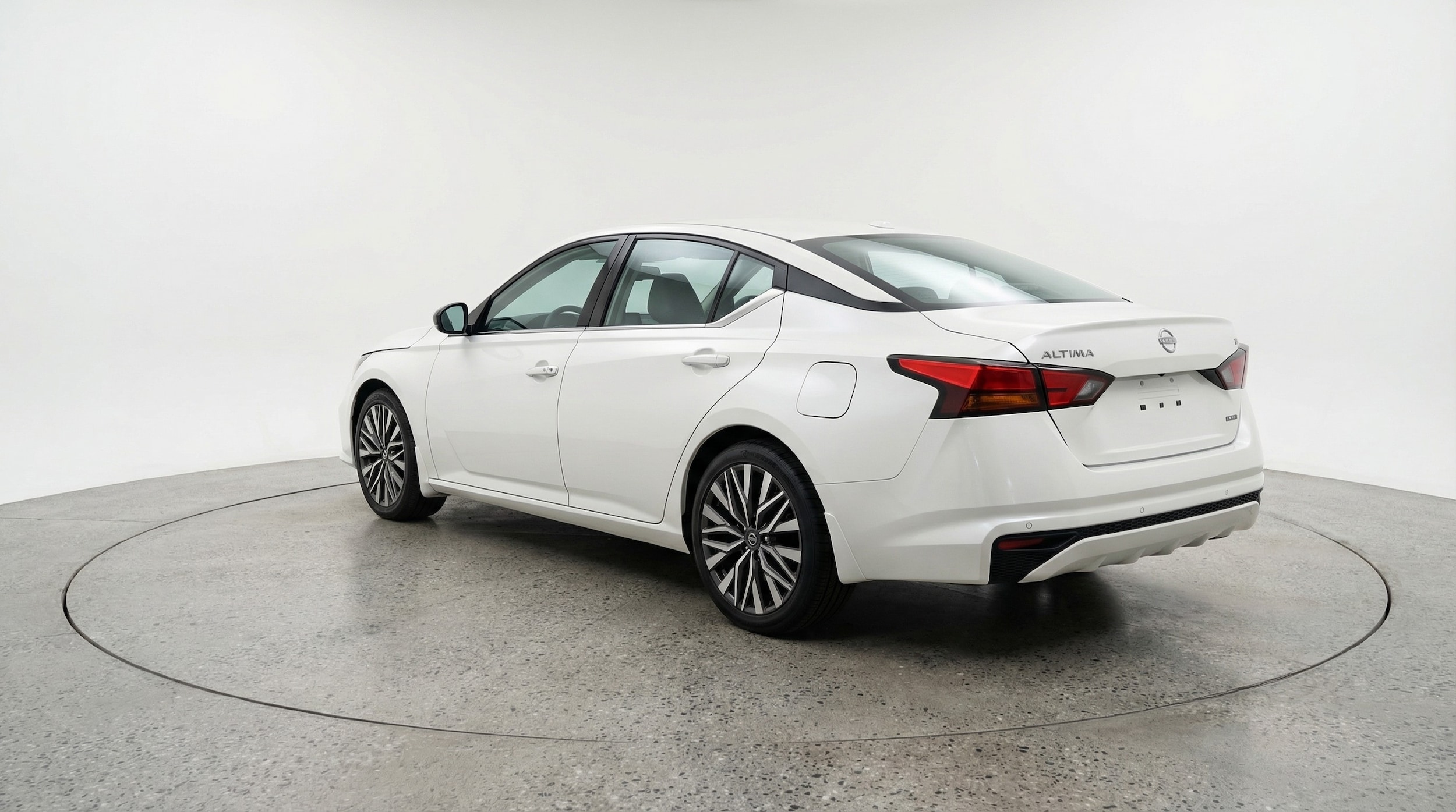 Thumbnail: 2025 Nissan Altima - 5
