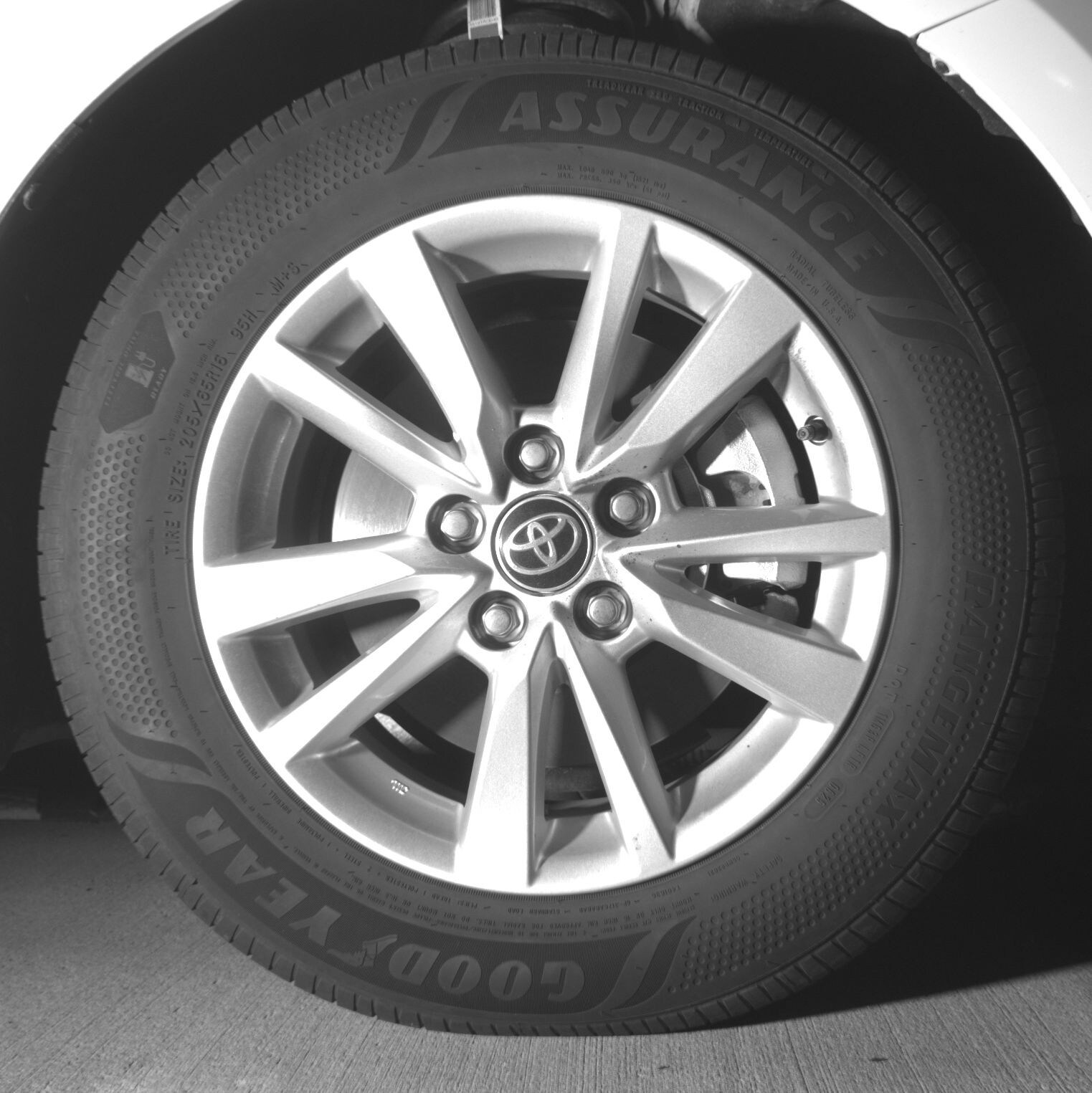 Thumbnail: 2025 Toyota Camry - 10